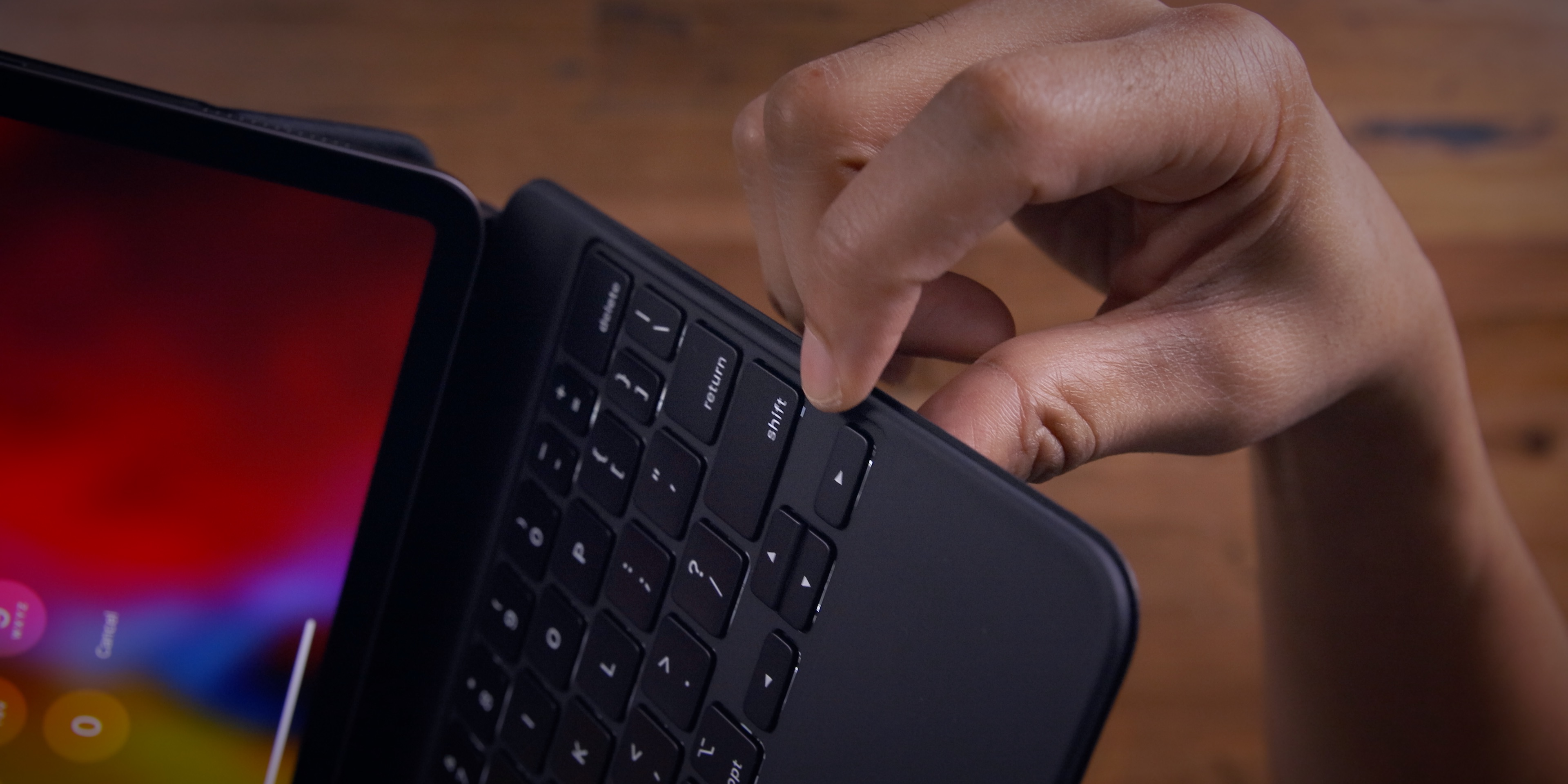 Magic Keyboard for iPad Pro top features — the best iPad accessory ever