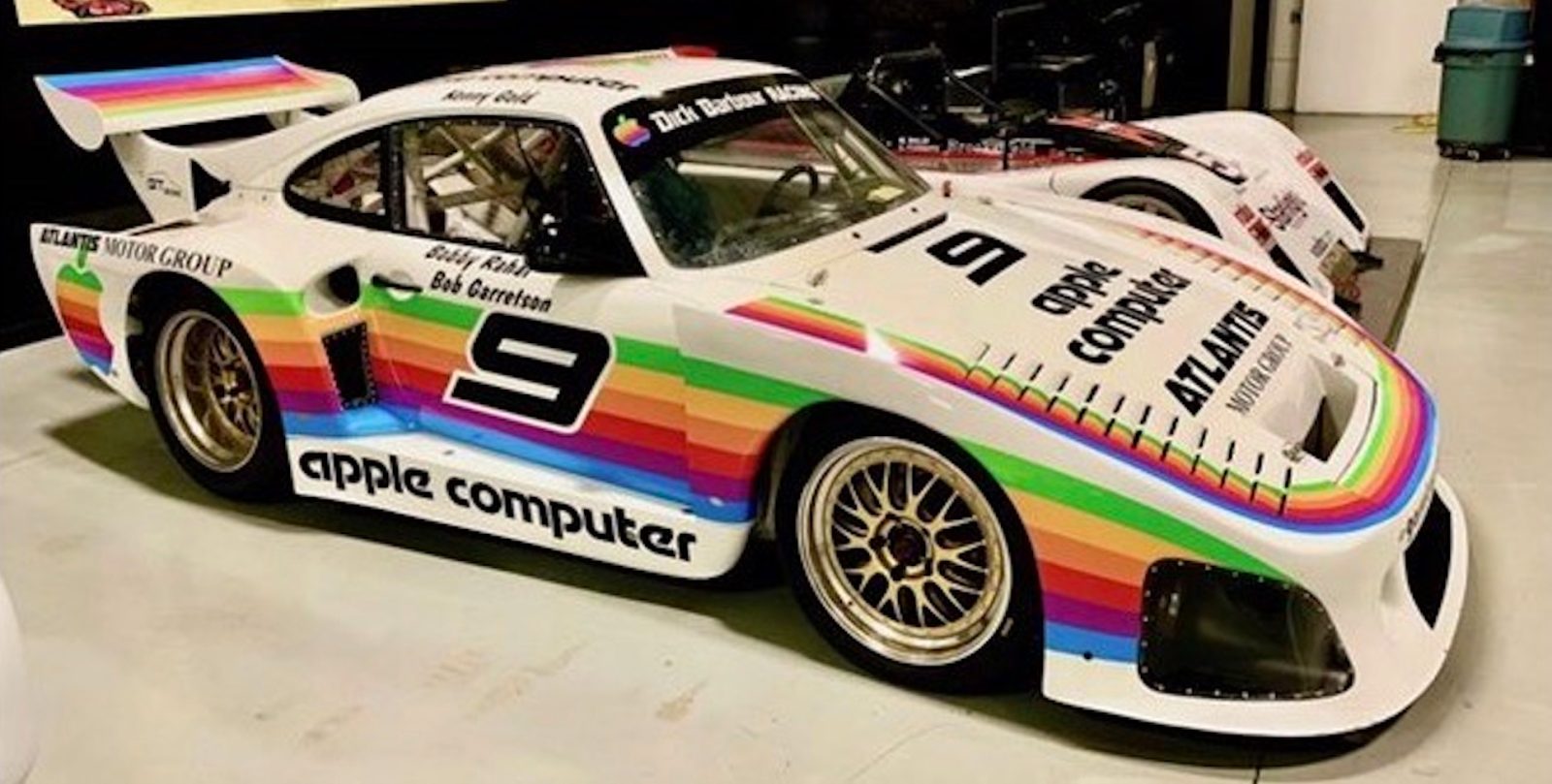Apple Porsche replica race car