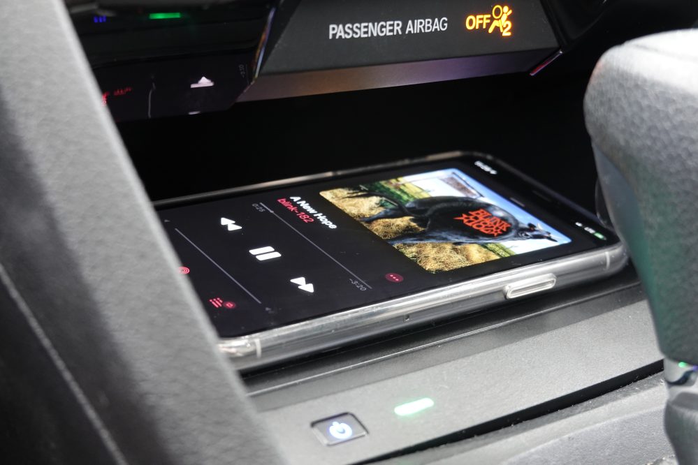 Adding Wireless CarPlay and Qi charging to a 20162020 tenth generation