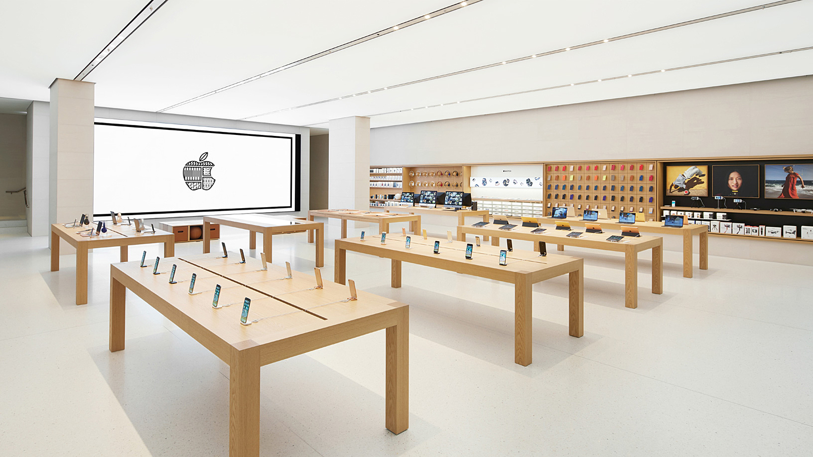 Apple's ship from store, Staples holiday drop-off returns, and more GOOD retail in practice 