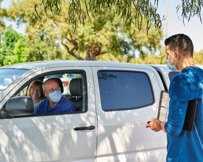 Apple will reopen over 100 US retail stores this week, most with curbside or storefront service