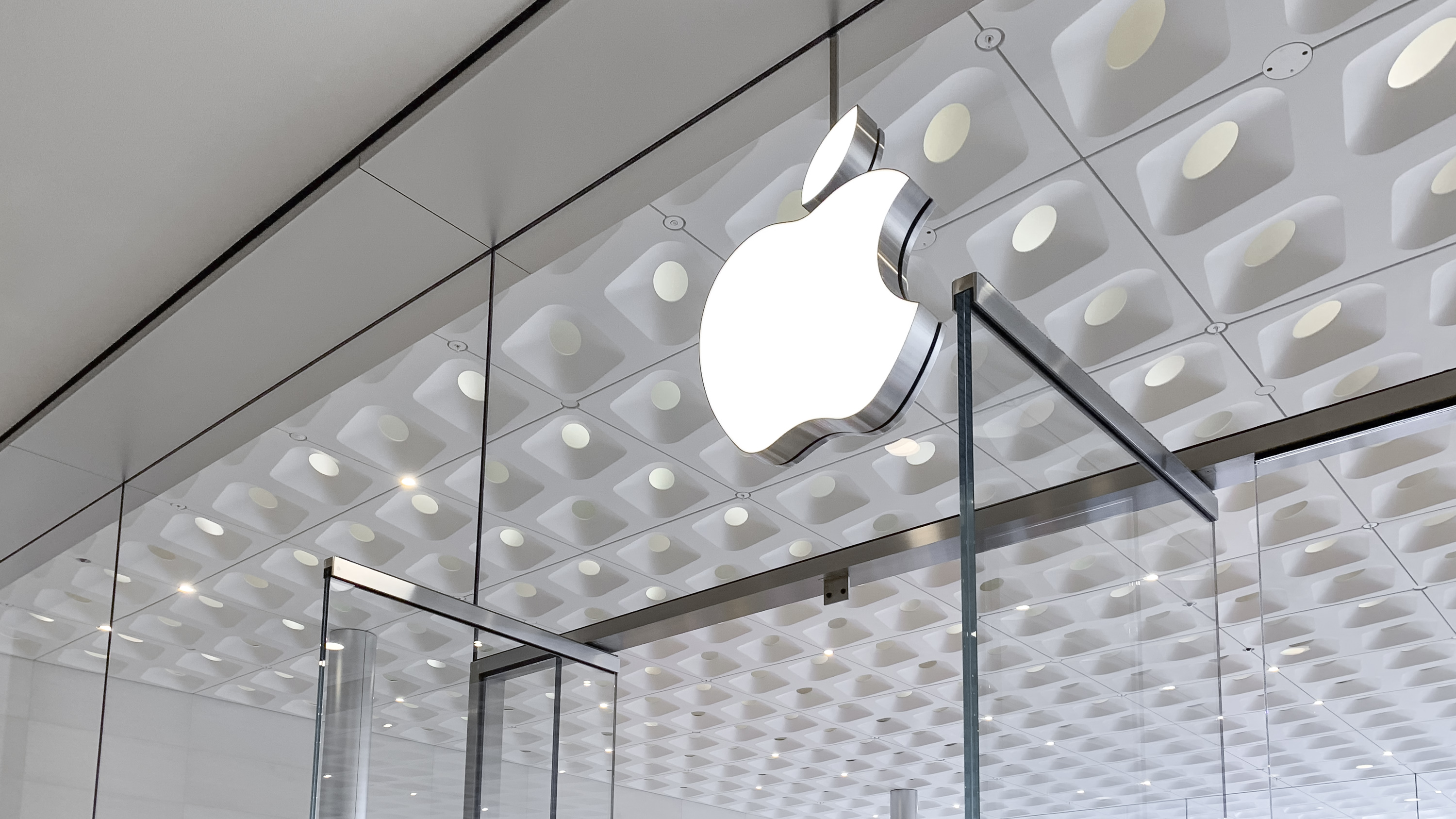 Apple will reopen over 100 US retail stores this week, most with