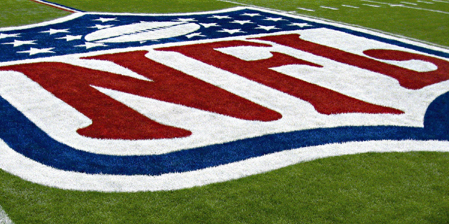 Apple still in early talks with NFL about acquiring the rights to Sunday Ticket games
