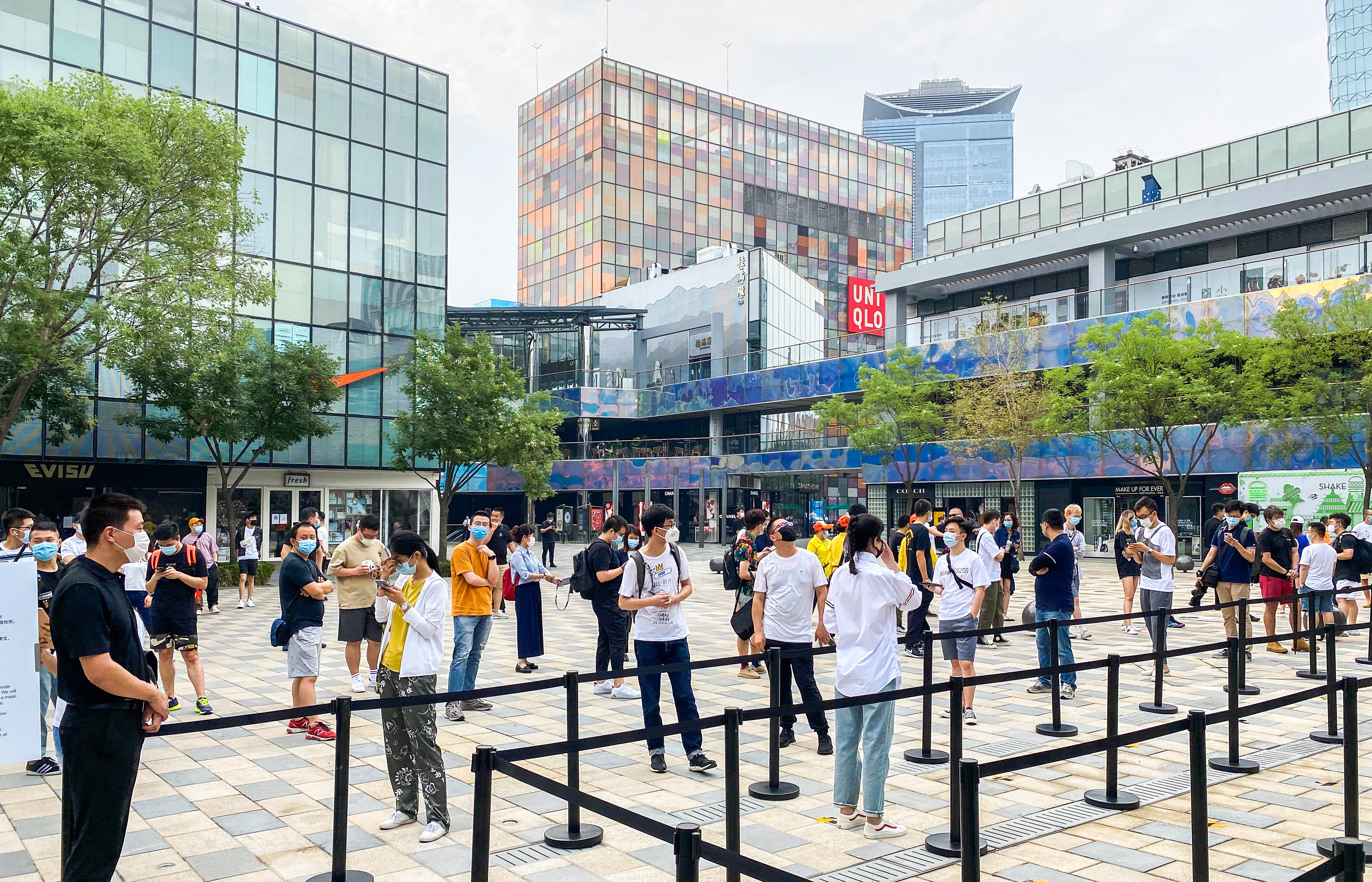 The new Apple Sanlitun opens today - Apple