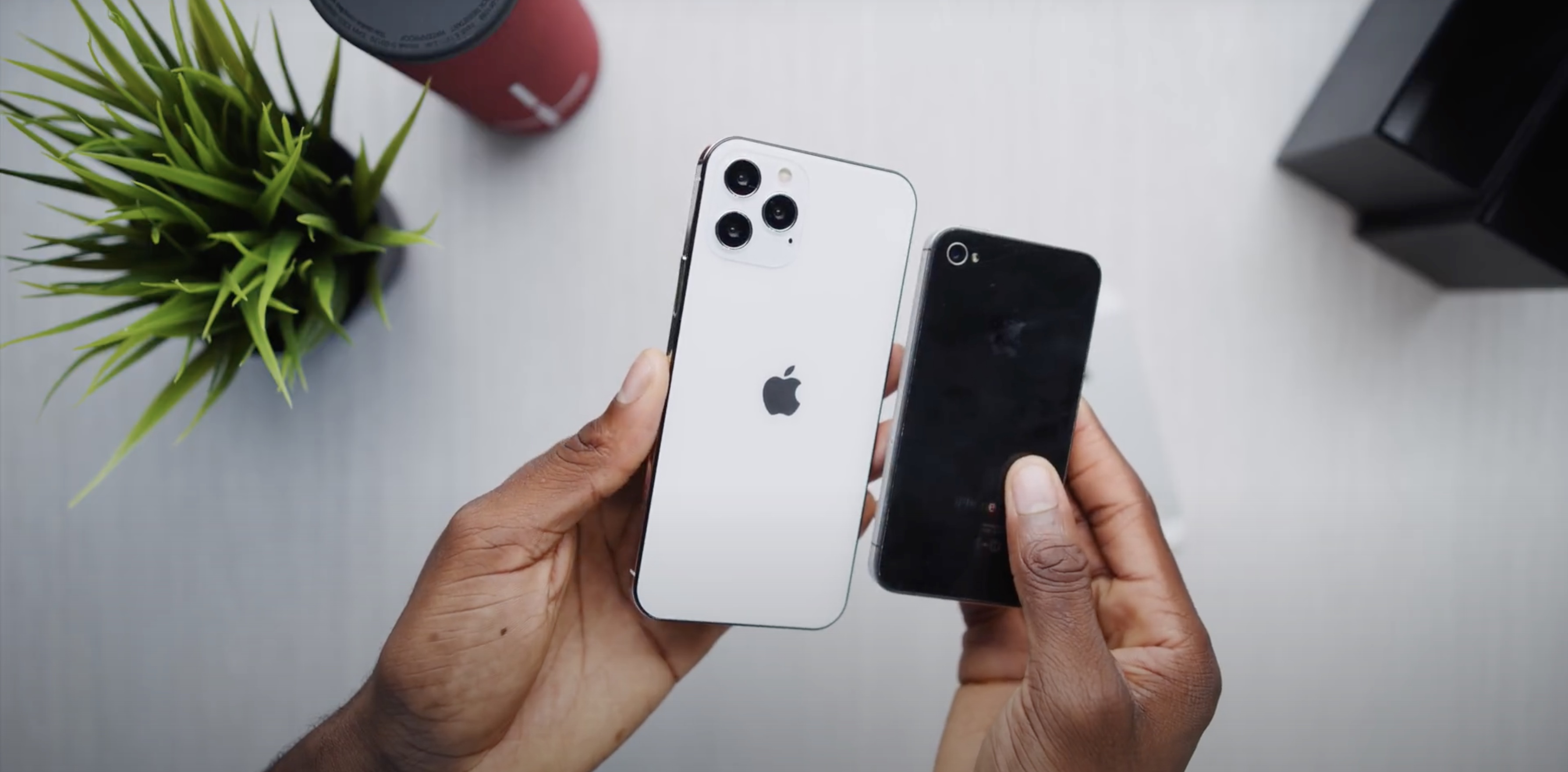 apple compare iphone 12 and 12 pro