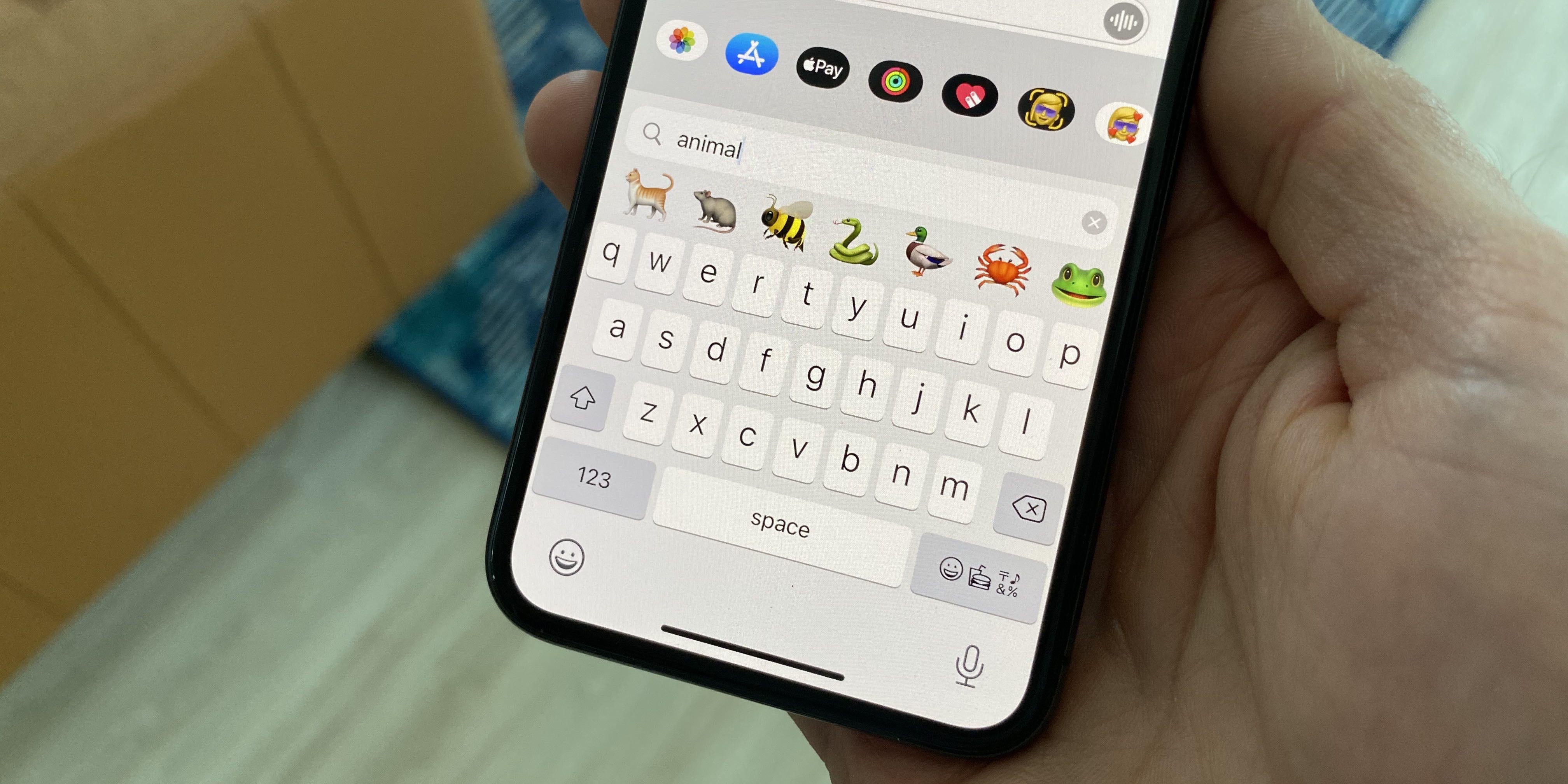 emoji keyboard ios 14