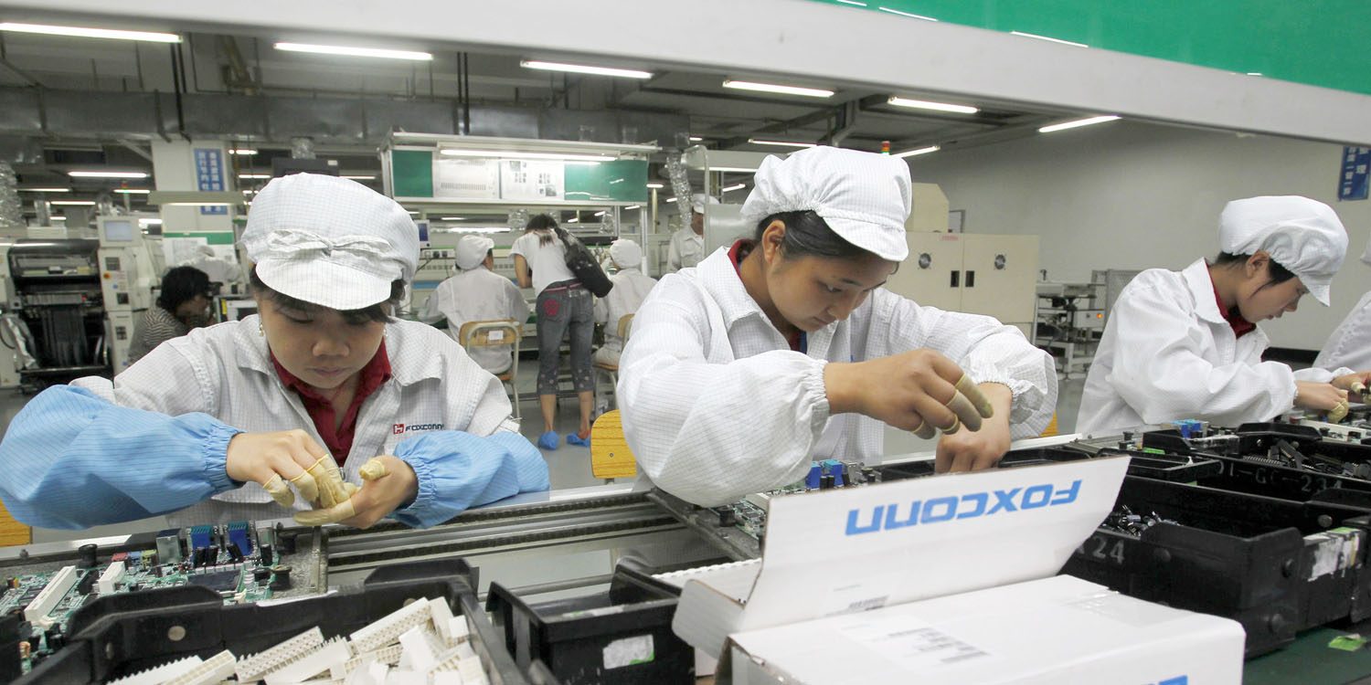 photo of Foxconn smartphone revenue dropped 15% in Q2; expects 10% drop in Q3 image