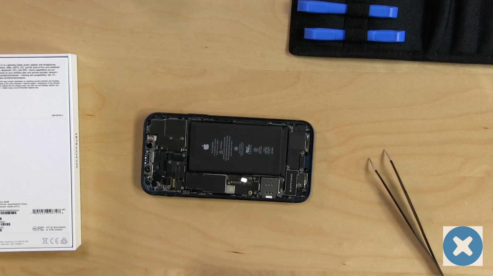 iFixit iPhone 12 teardown