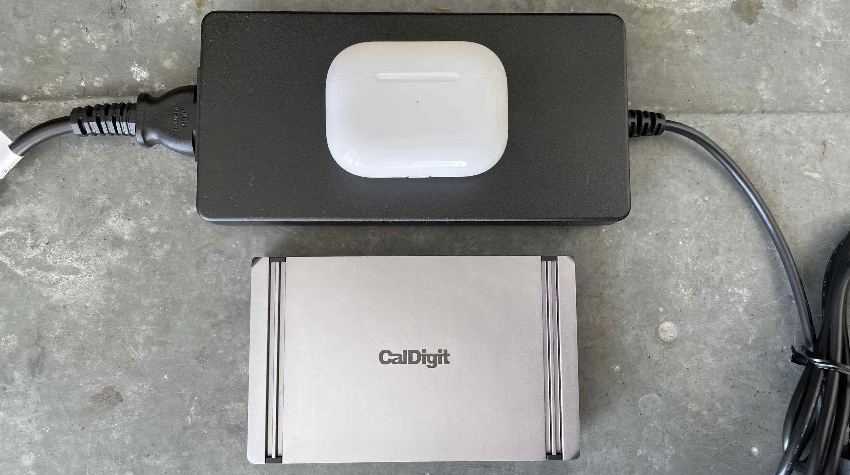 CalDigit Element Thunderbolt 4 Hub review – power supply and size comparison