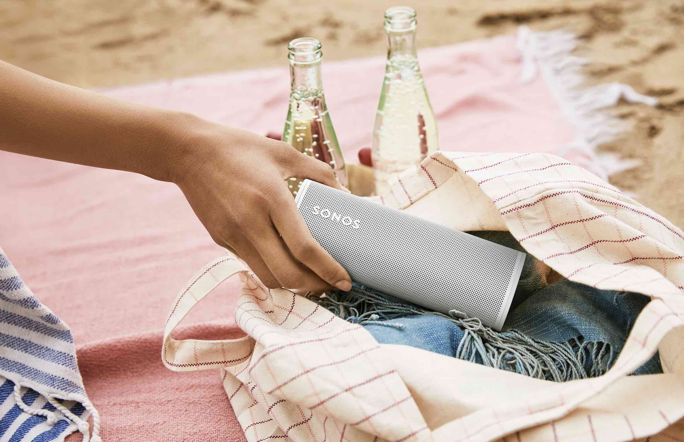 Sonos Roam ultra-portable speaker, AirPlay 2, Qi wireless charging, more