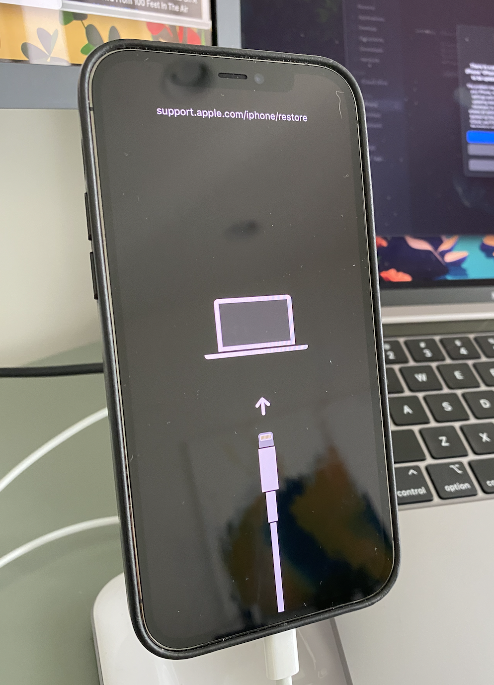 Here’s How to Downgrade From iOS 15 to iOS 14