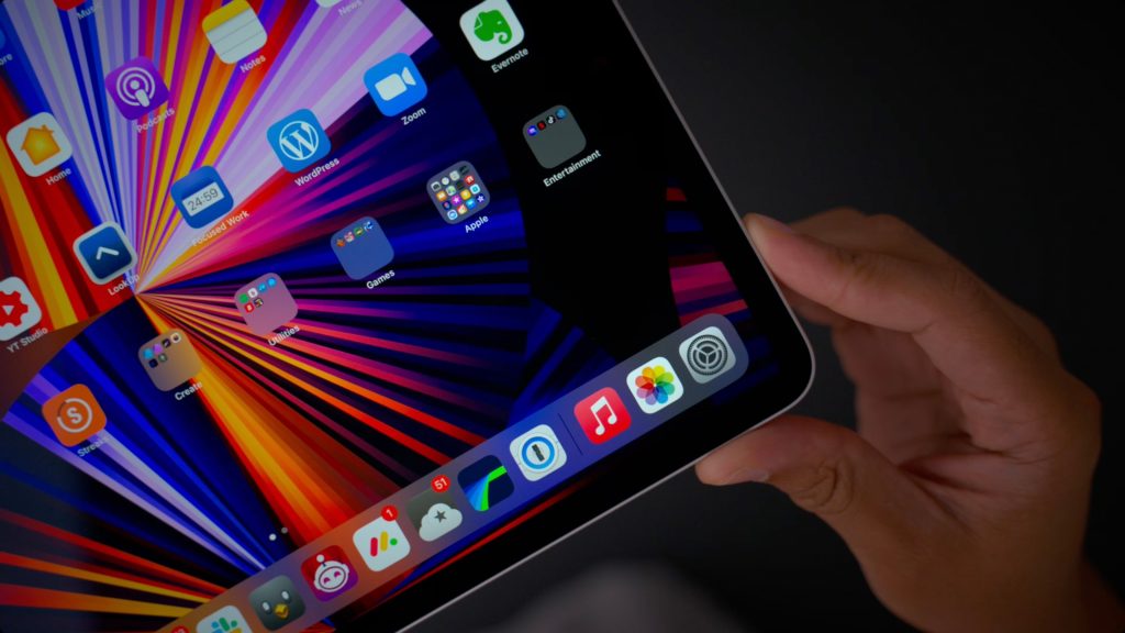 How many mini-LEDs did Apple pack into the iPad Pro?