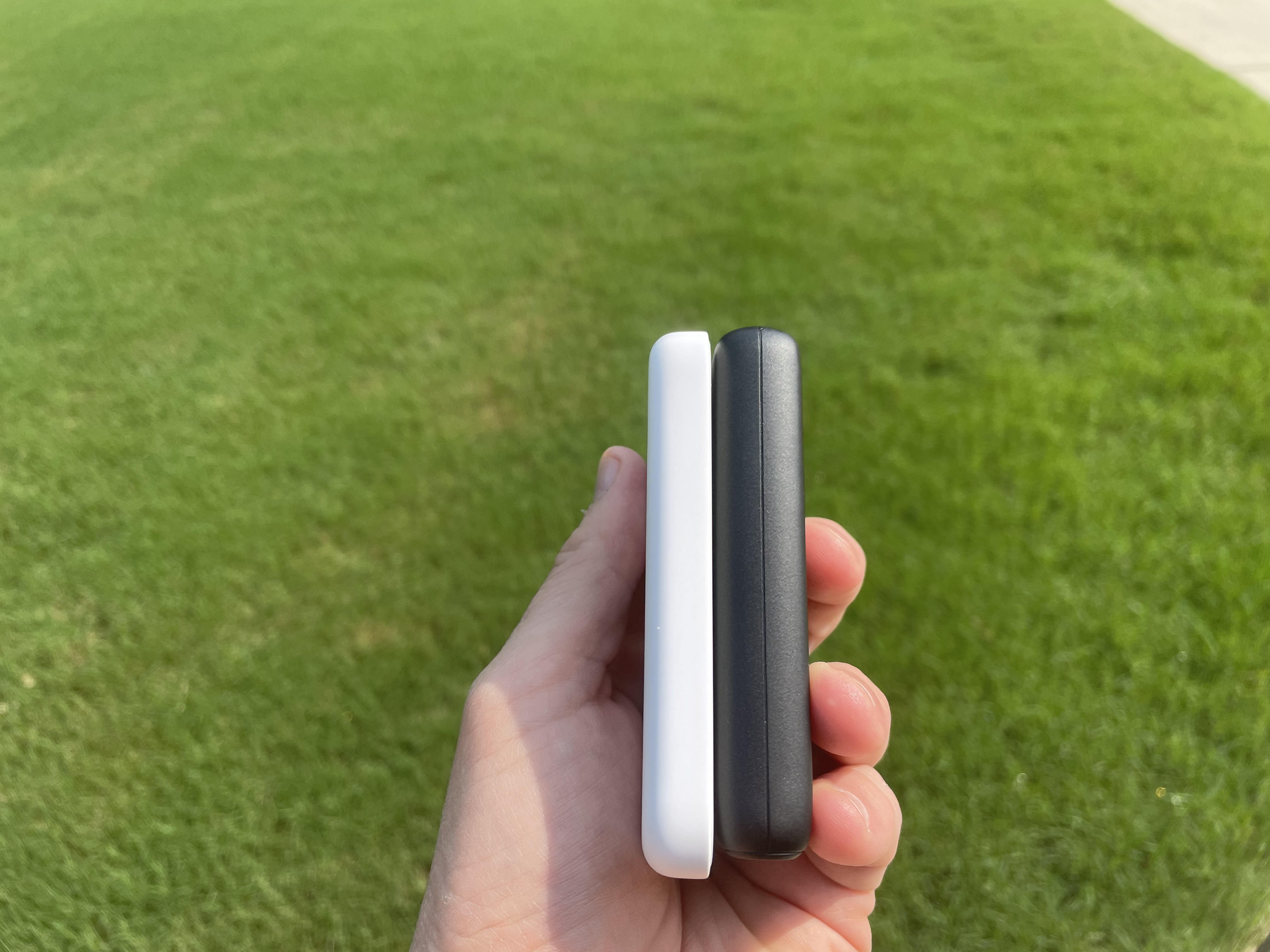 Apple MagSafe Battery vs. Anker Battery Pack 9to5Mac