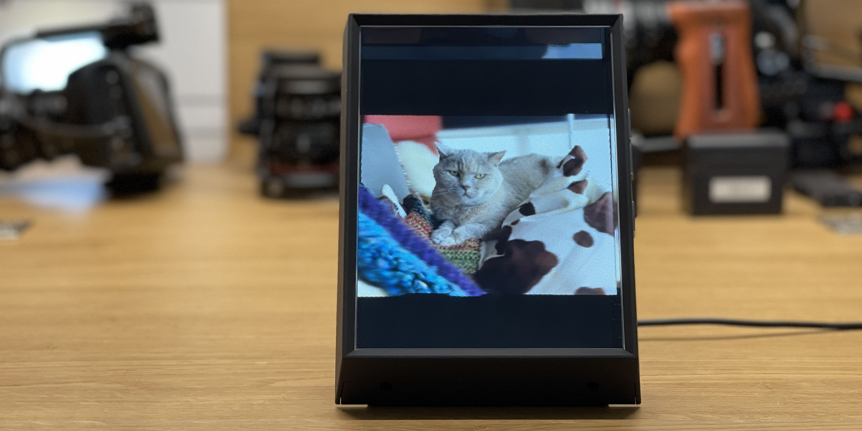 Looking Glass Portrait turns iPhone photos into holograms - 9to5Mac