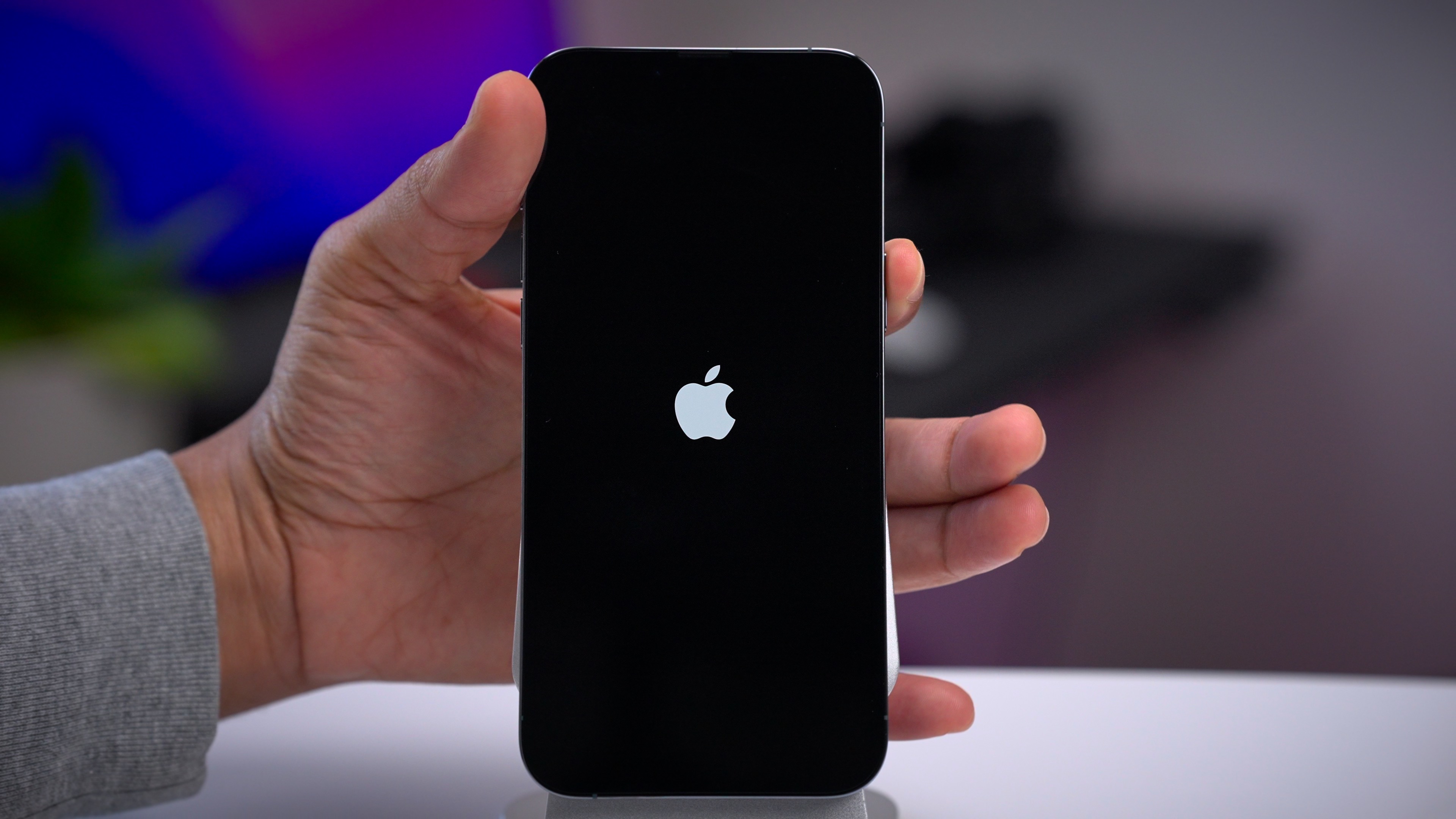 How to restart iphone 13