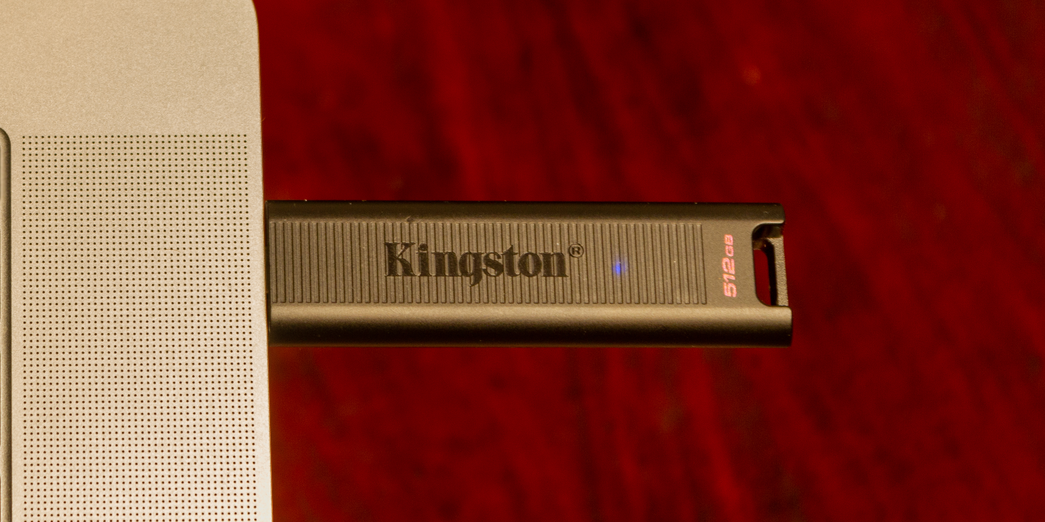 kompleksitet Alert vitamin Kingston's DataTraveler Max, an ultra-fast 1TB flash drive - 9to5Mac