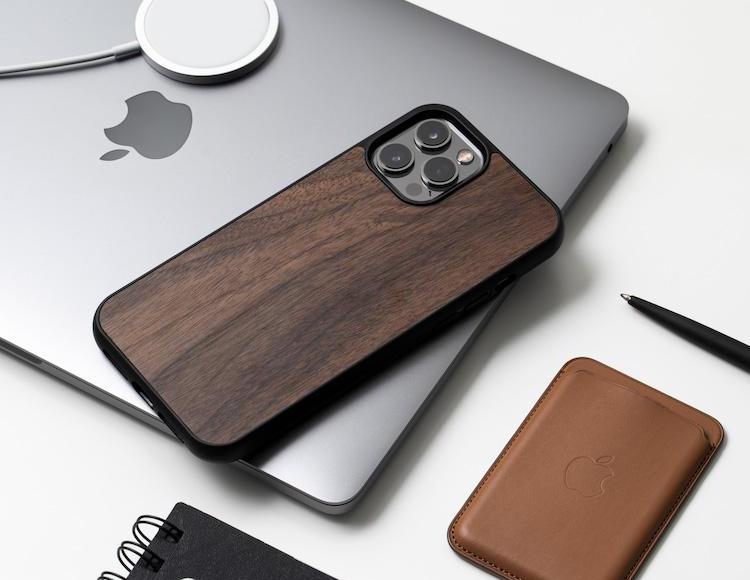 Oakywood Wooden MagSafe Case for iPhone 13
