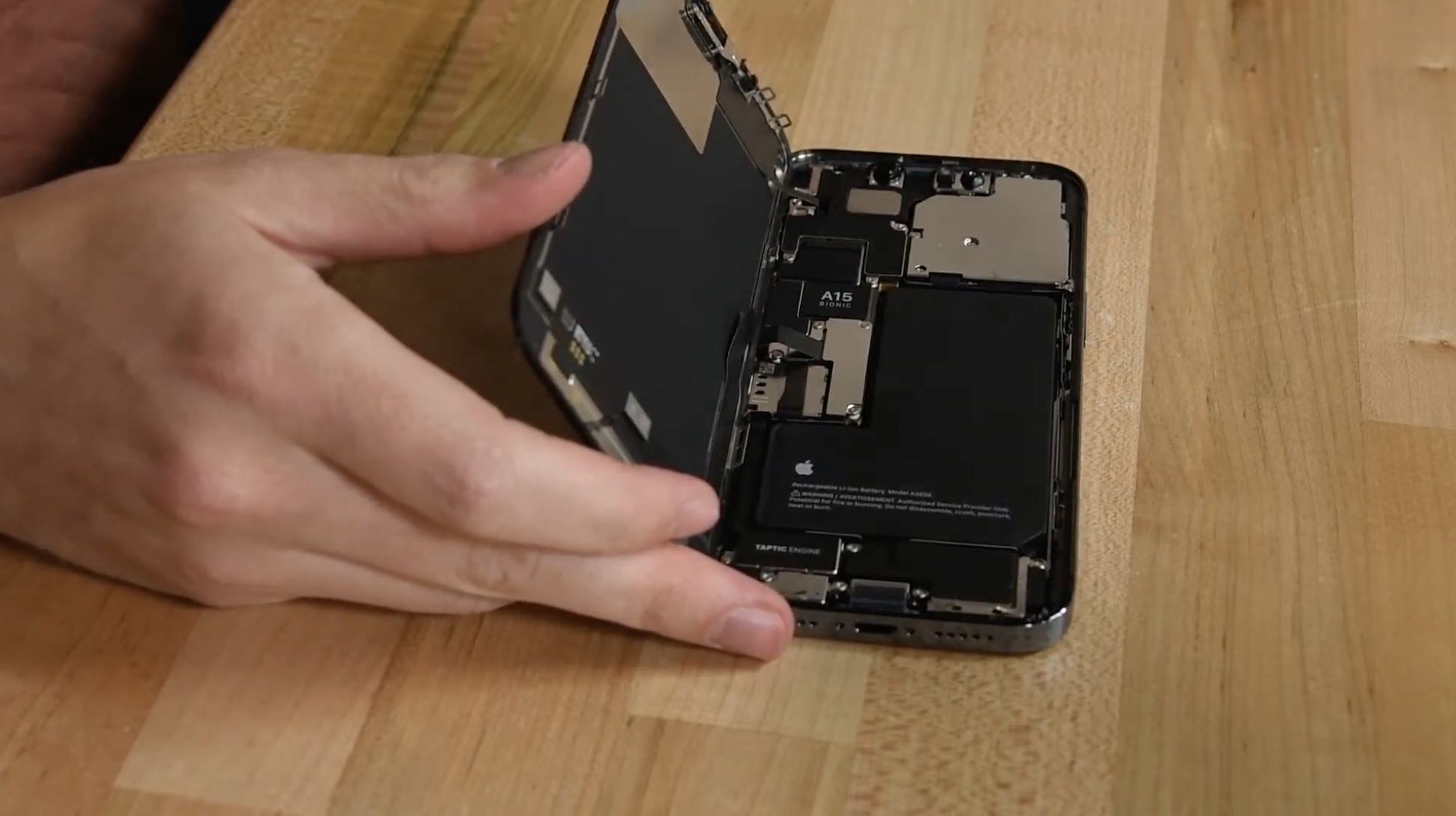 iPhone 13 Pro teardown finds some shifts in what's inside, iFixit reports -  CNET