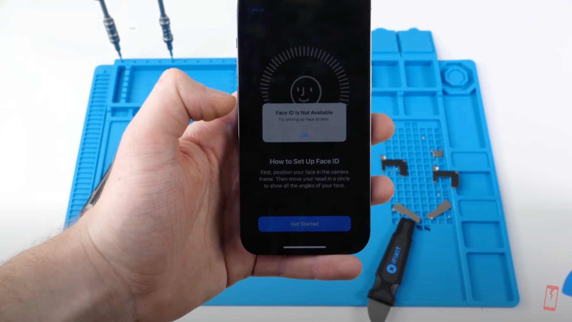 iFixit: Apple 'Locking' iPhone Batteries to Discourage Third-Party  Replacements [Updated] - MacRumors