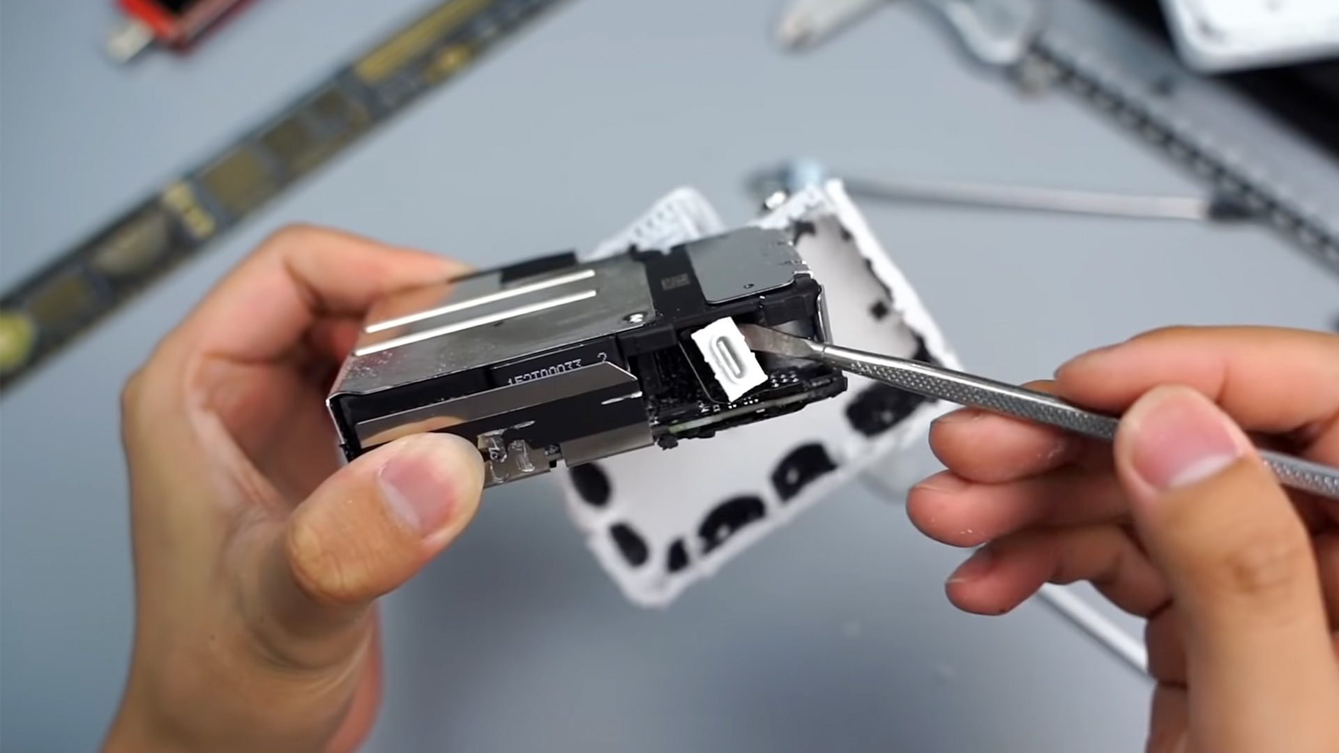 Macbook charger teardown: The surprising complexity inside Apple's