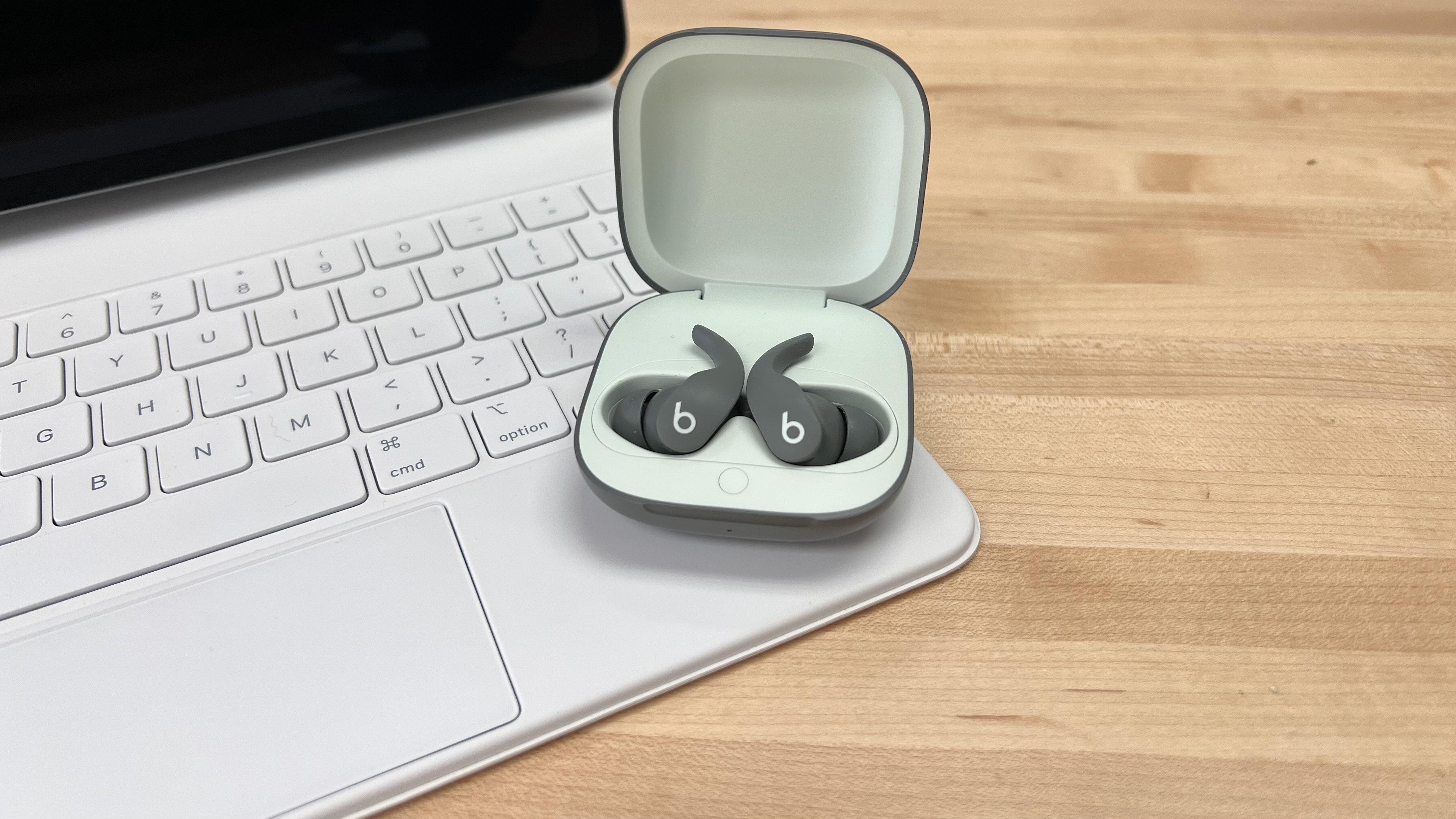 Review: Beats Fit Pro outperform AirPods 3 with ANC, colors, more [U] -  9to5Mac