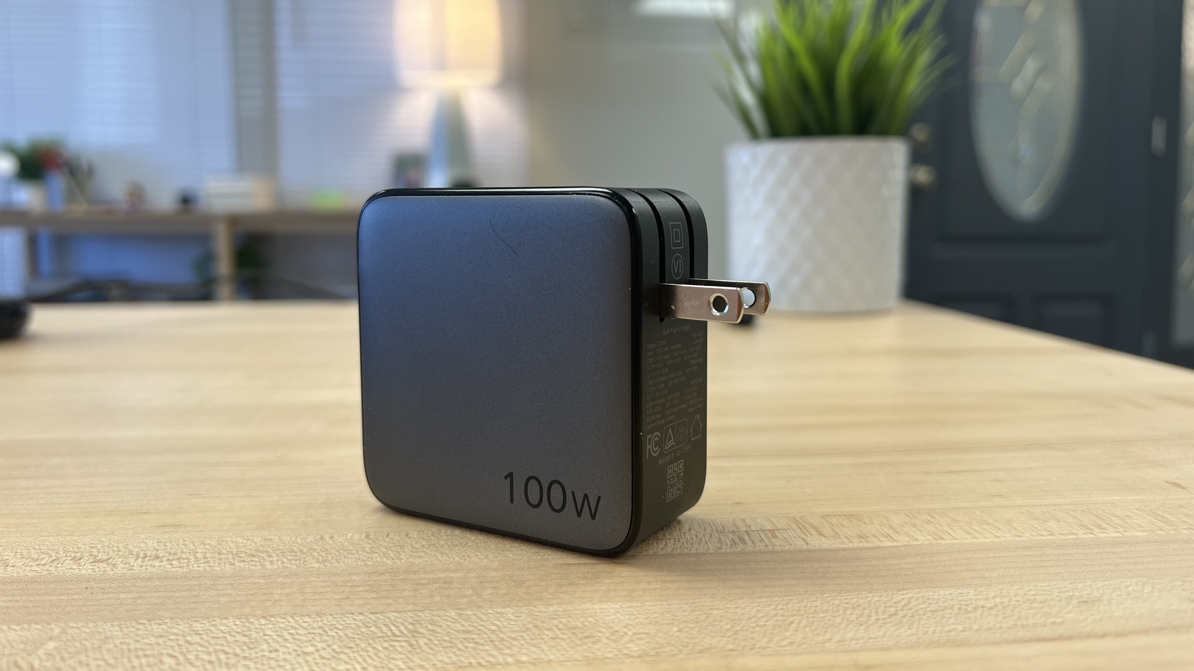 Tested: Ugreen's 4-in-1 GaN Charger Can Power Your Mac, IPhone, IPad ...