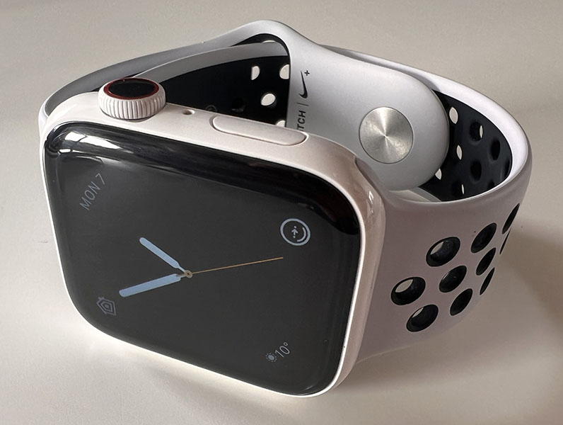 Ceramic Apple Watch Series 5 still looks great two years later 