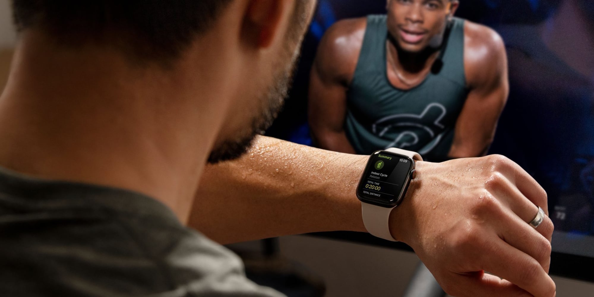 Peloton bike and store apple watch