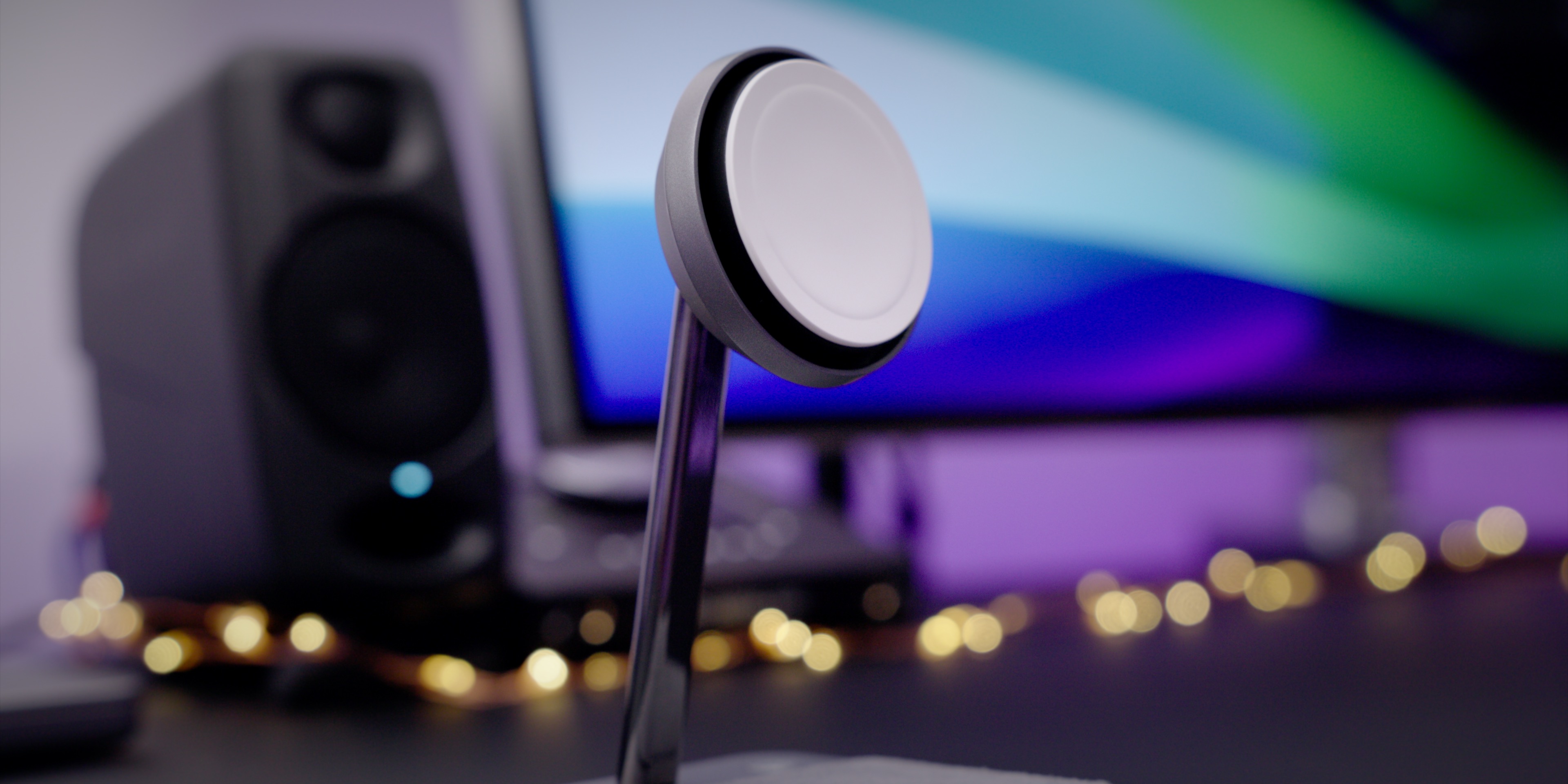 Hands on The Zike MagSafe Charger Stand Features Active Cooling To Charge An IPhone Faster 