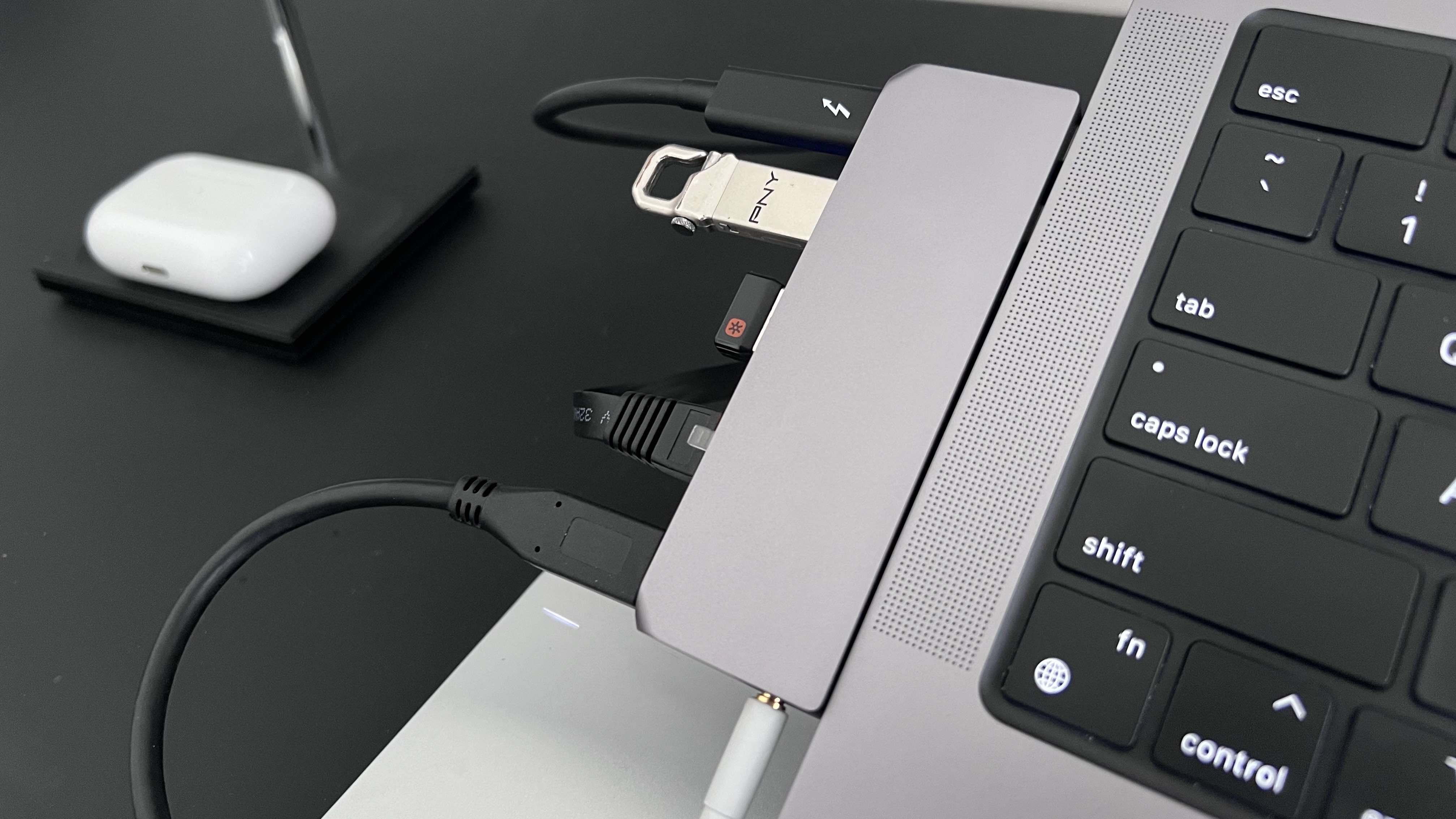 Satechi USB-C Pro Hub Max 2022 REVIEW — MacSources, by MacSources