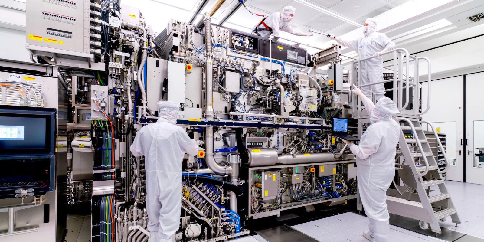 ASML makes Crucial chipmaking machines
