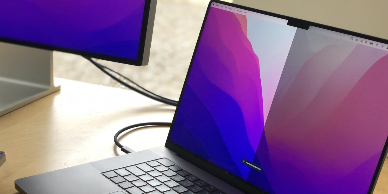 'Vivid' doubles usable display brightness of the new MacBook Pro and