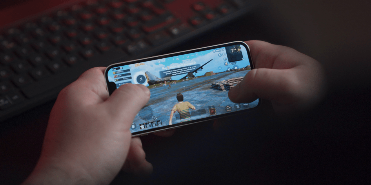Boost Mobile customers can play iPhone games to lower their bill- 9to5Mac