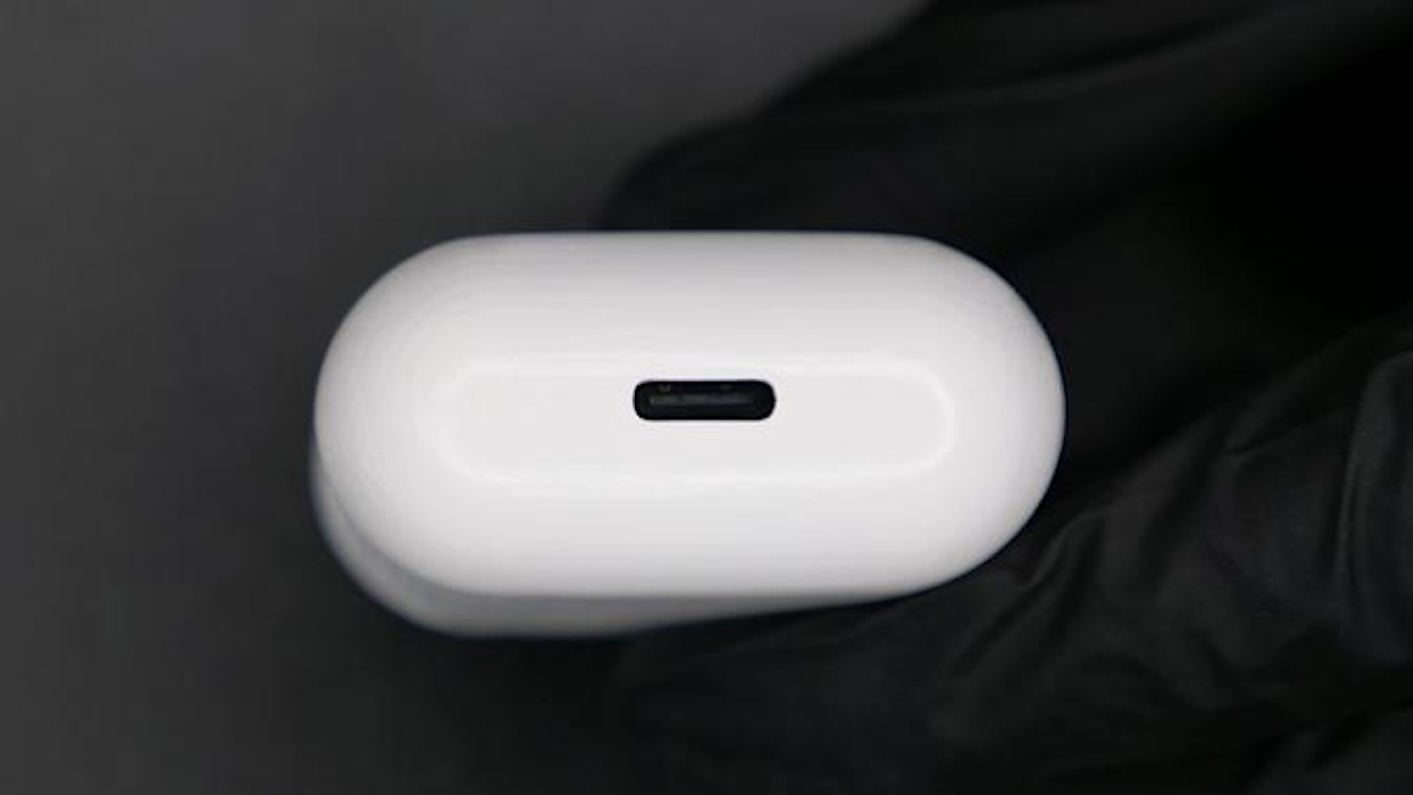 The world's first AirPods with USB-C charging are here - 9to5Mac