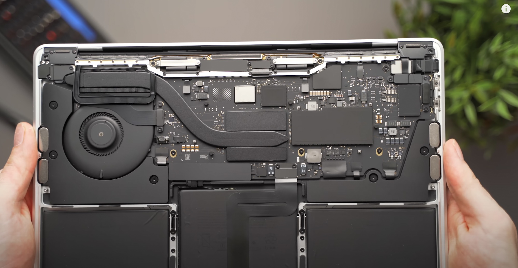 M2 MacBook Pro slower SSD -