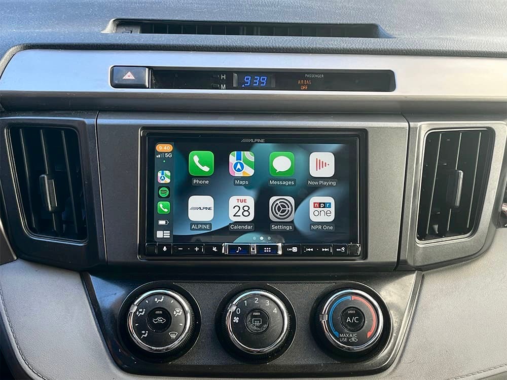 Alpine Ilx Multimedia Receiver Doesnt Play Disc With Carplay Android Auto