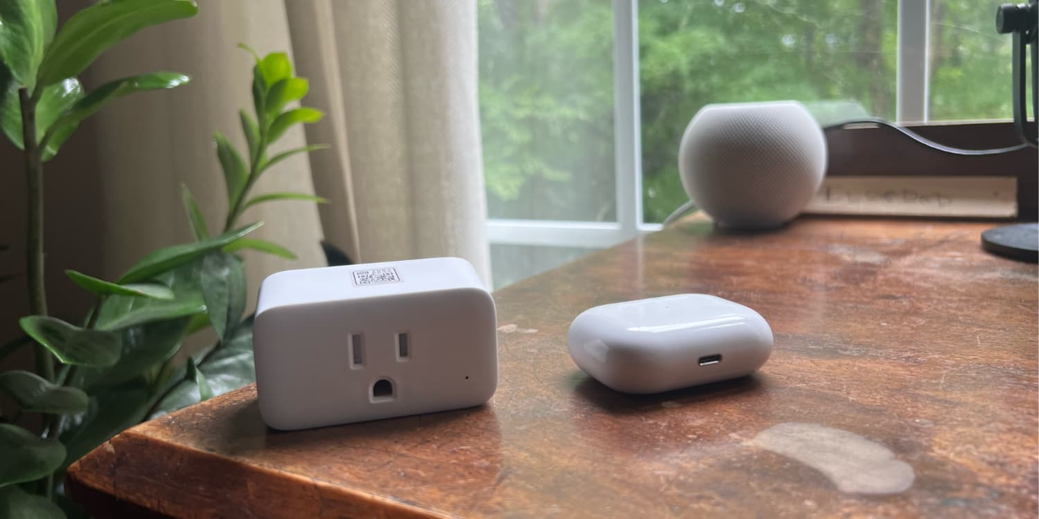 photo of HomeKit Weekly: SwitchBot releases its first HomeKit product with the SwitchBot Plug Mini image