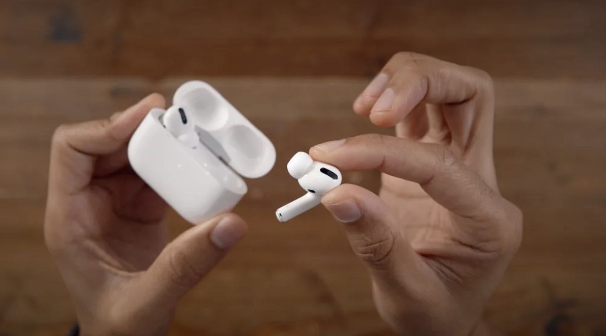 1st gen AirPods Pro users seeing 'Adaptive Transparency' option after iOS 16.1 beta update.