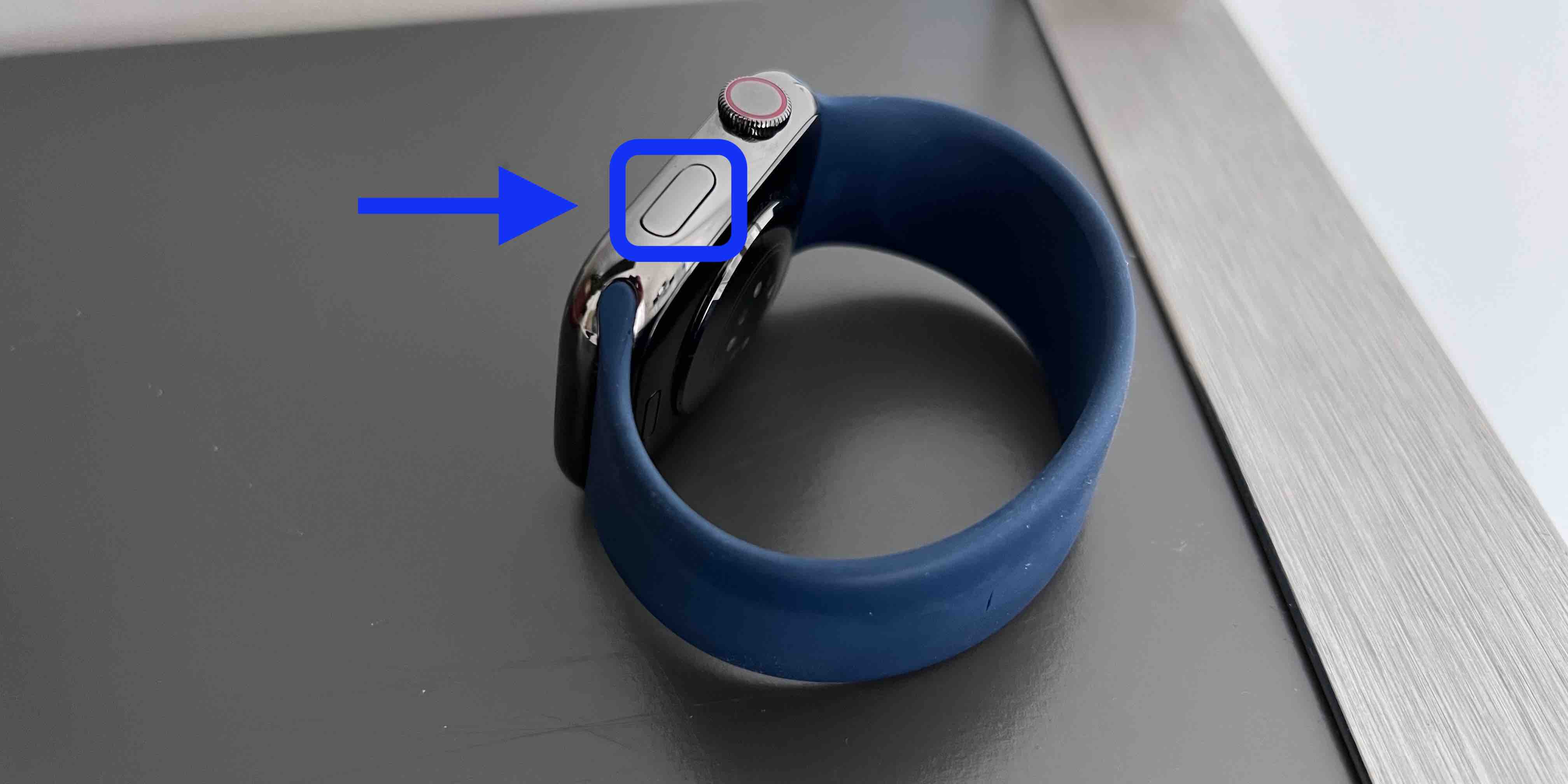 How to turn on Apple Watch tutorial