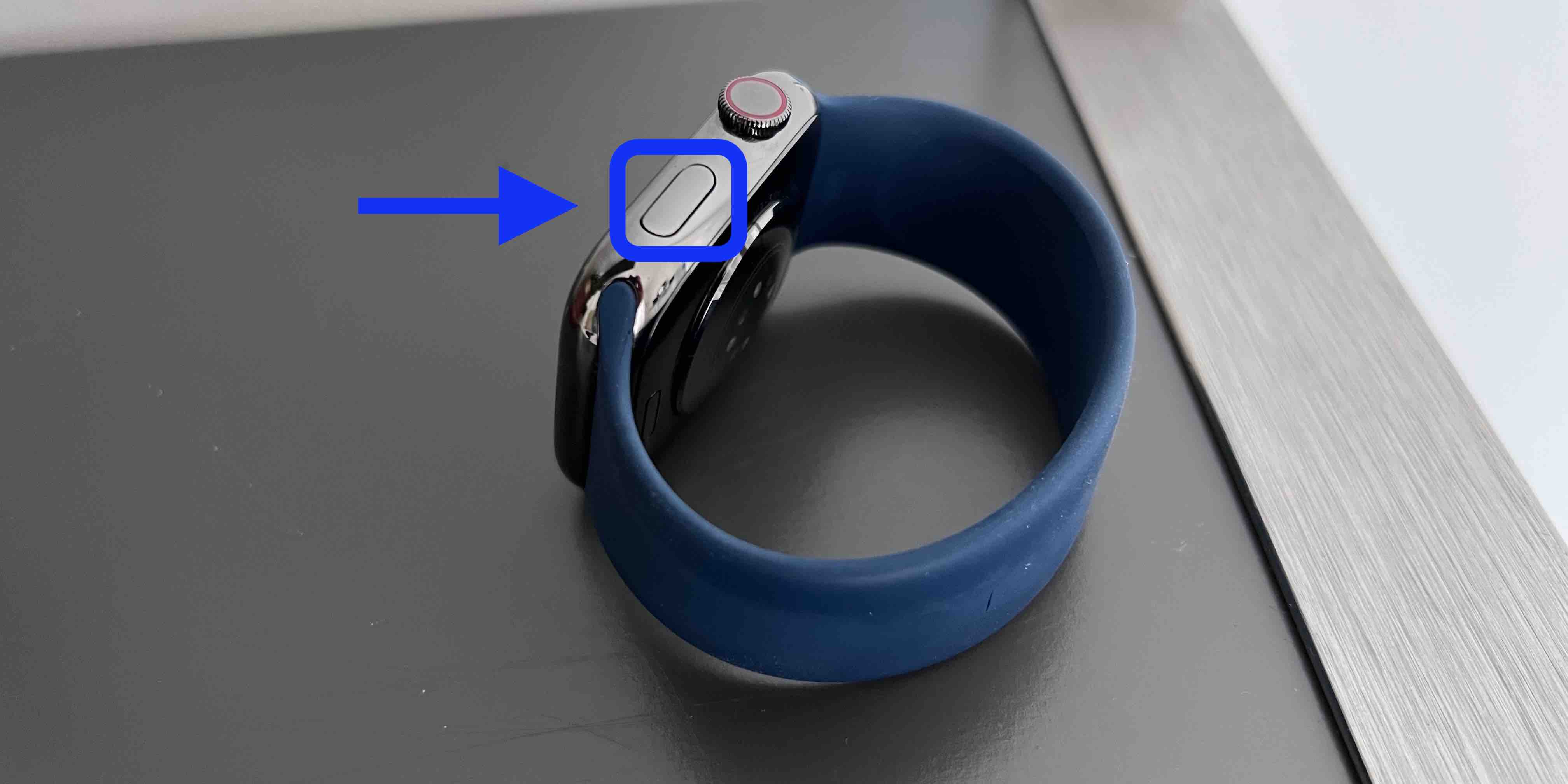 How to turn on an apple watch