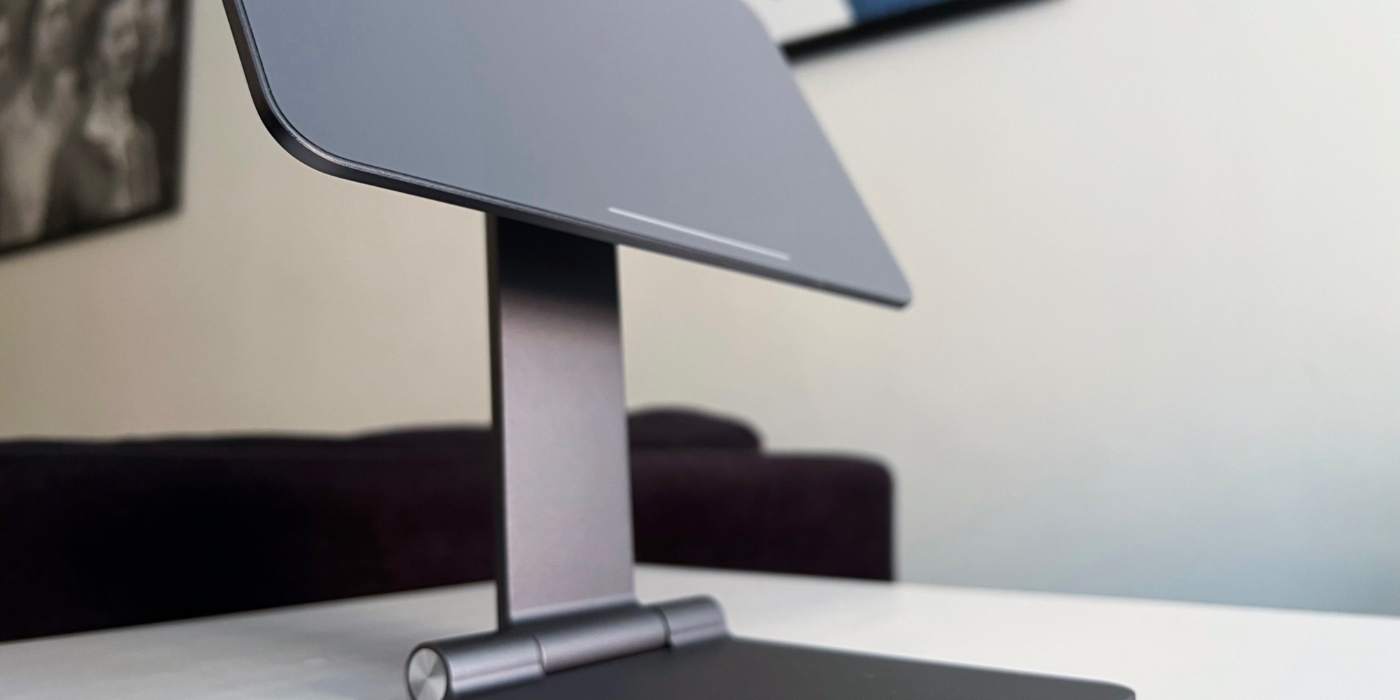 Review: Lululook Foldable Magnetic iPad Air/Pro Stand - 9to5Mac