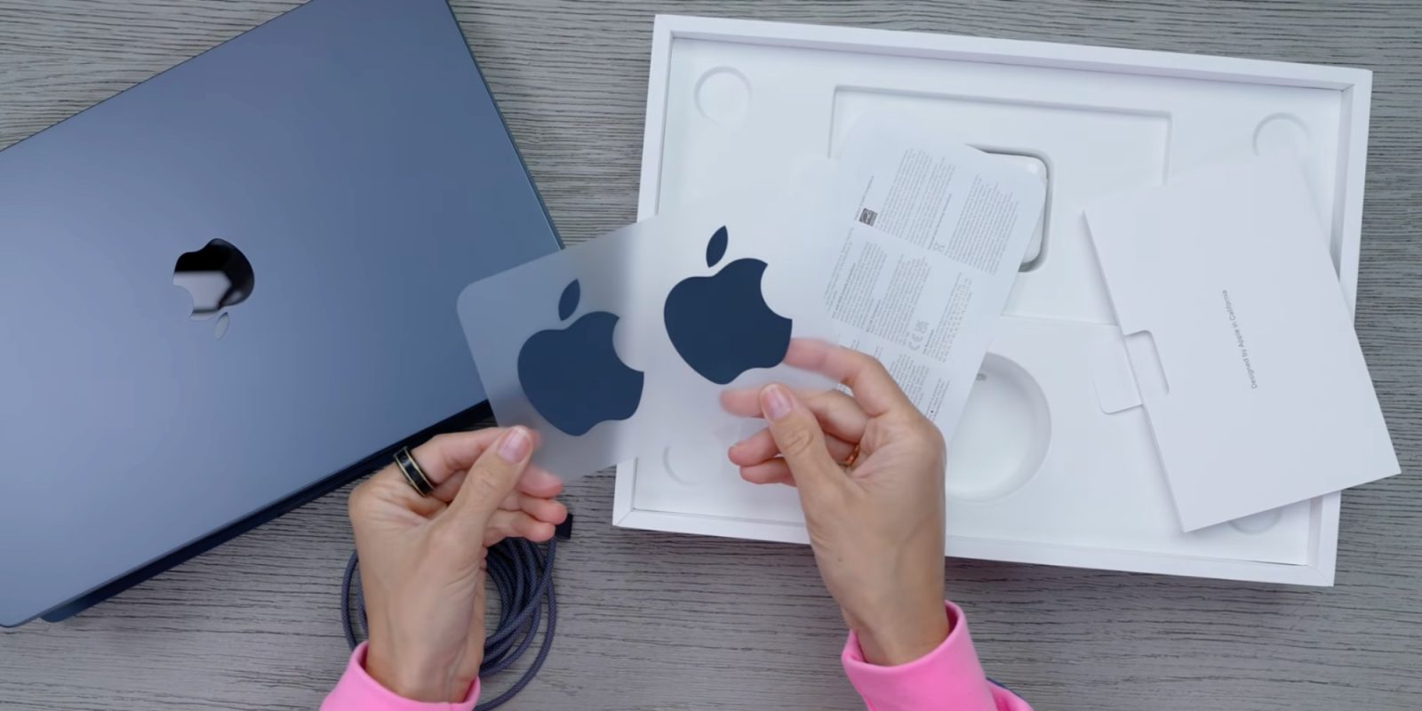 برچسب‌های M2 MacBook Air مطابق با اپل