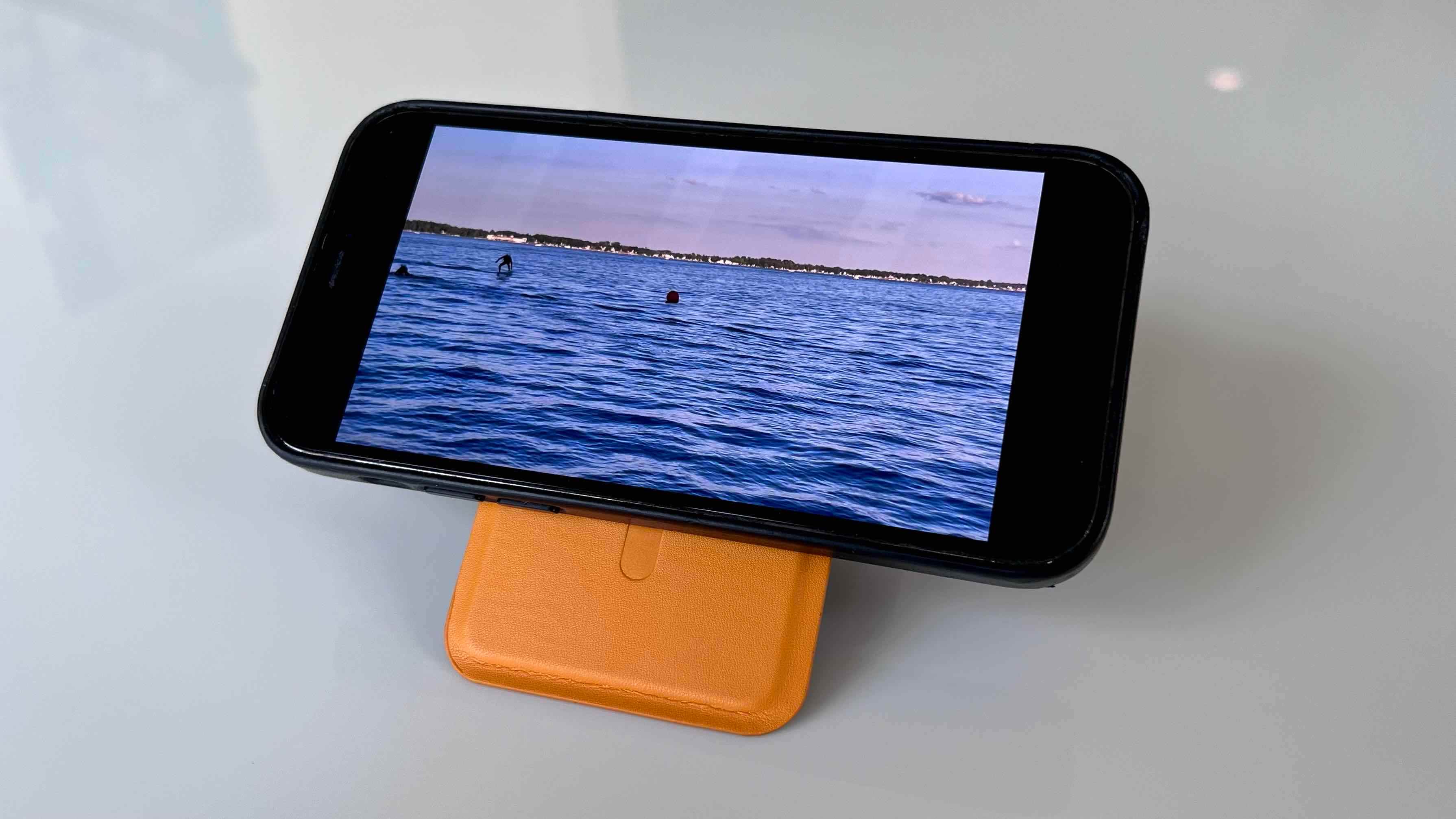 Best iPhone MagSafe wallet: Moft Flash review - 9to5Mac