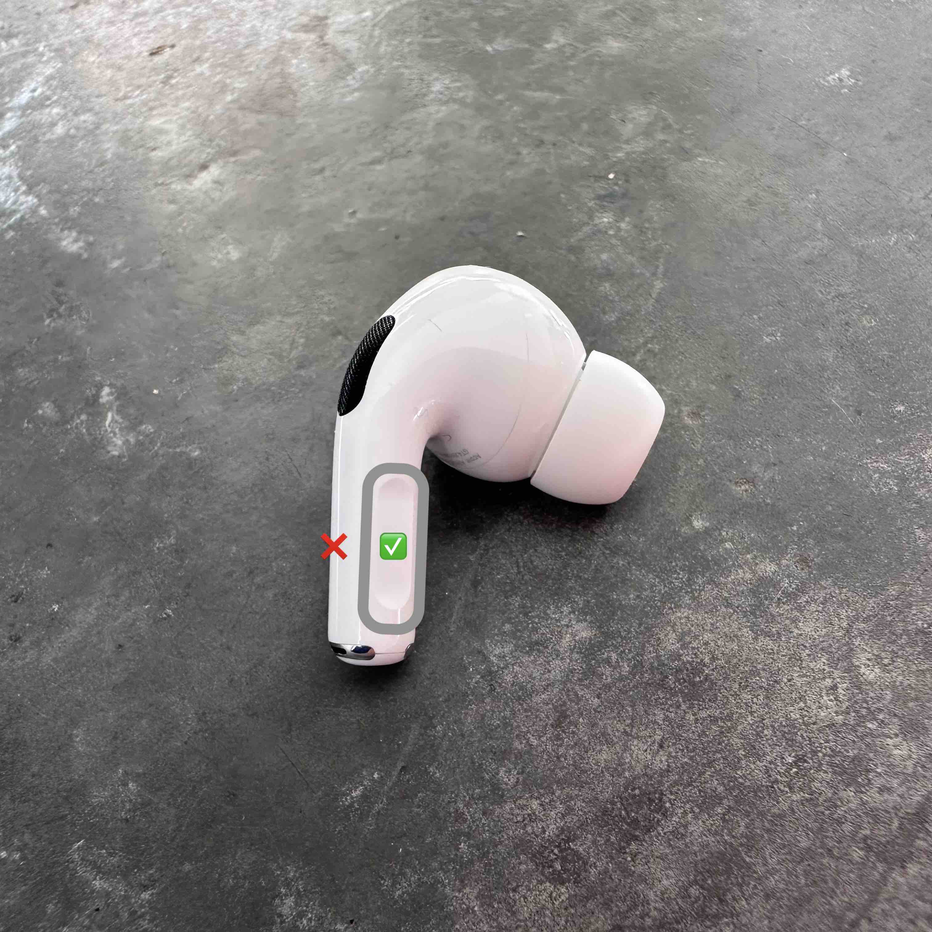 نحوه تغییر مکان کنترل حجم صدا AirPods Pro