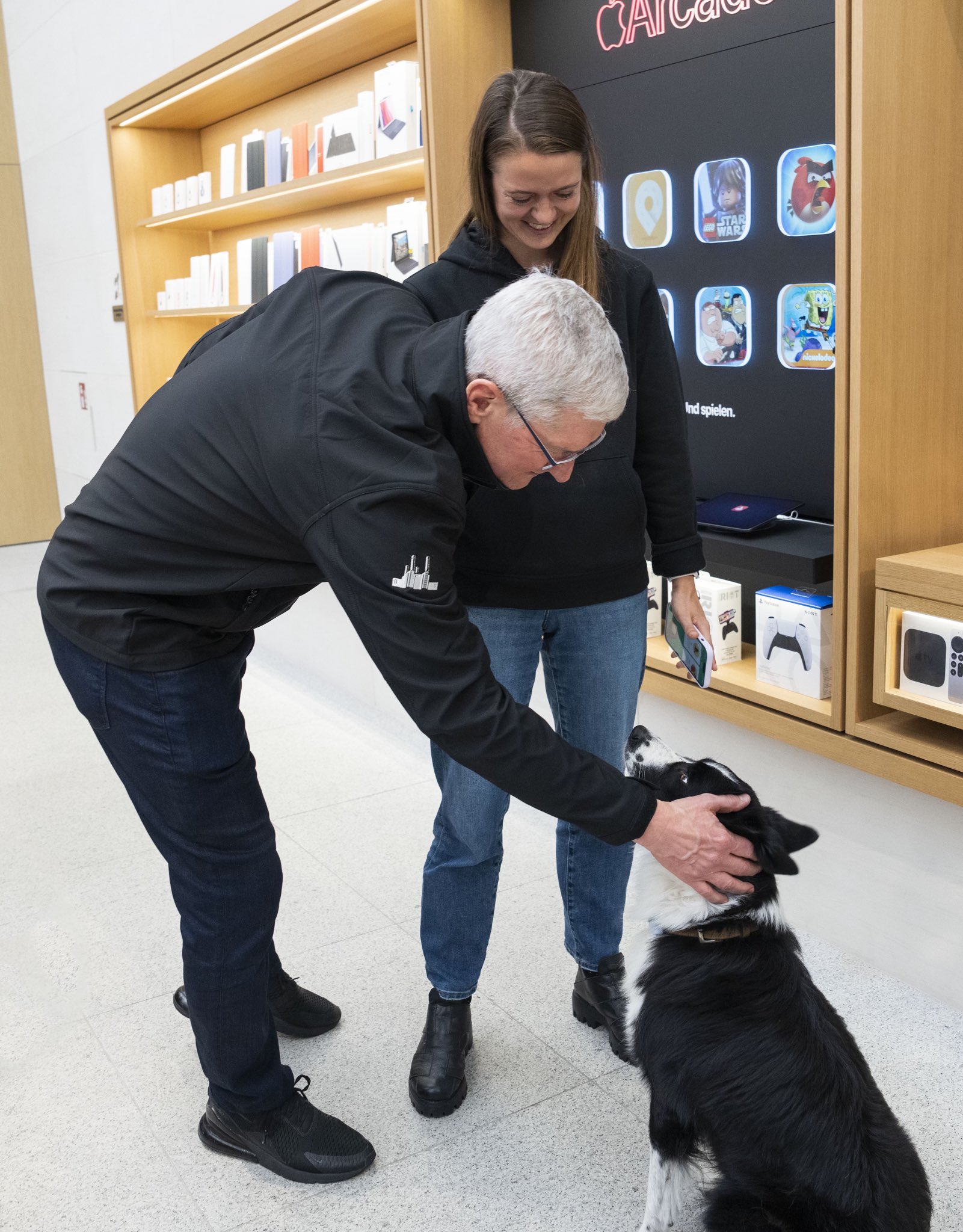 Tim Cook travels through Europe: Business and fun - 9to5Mac