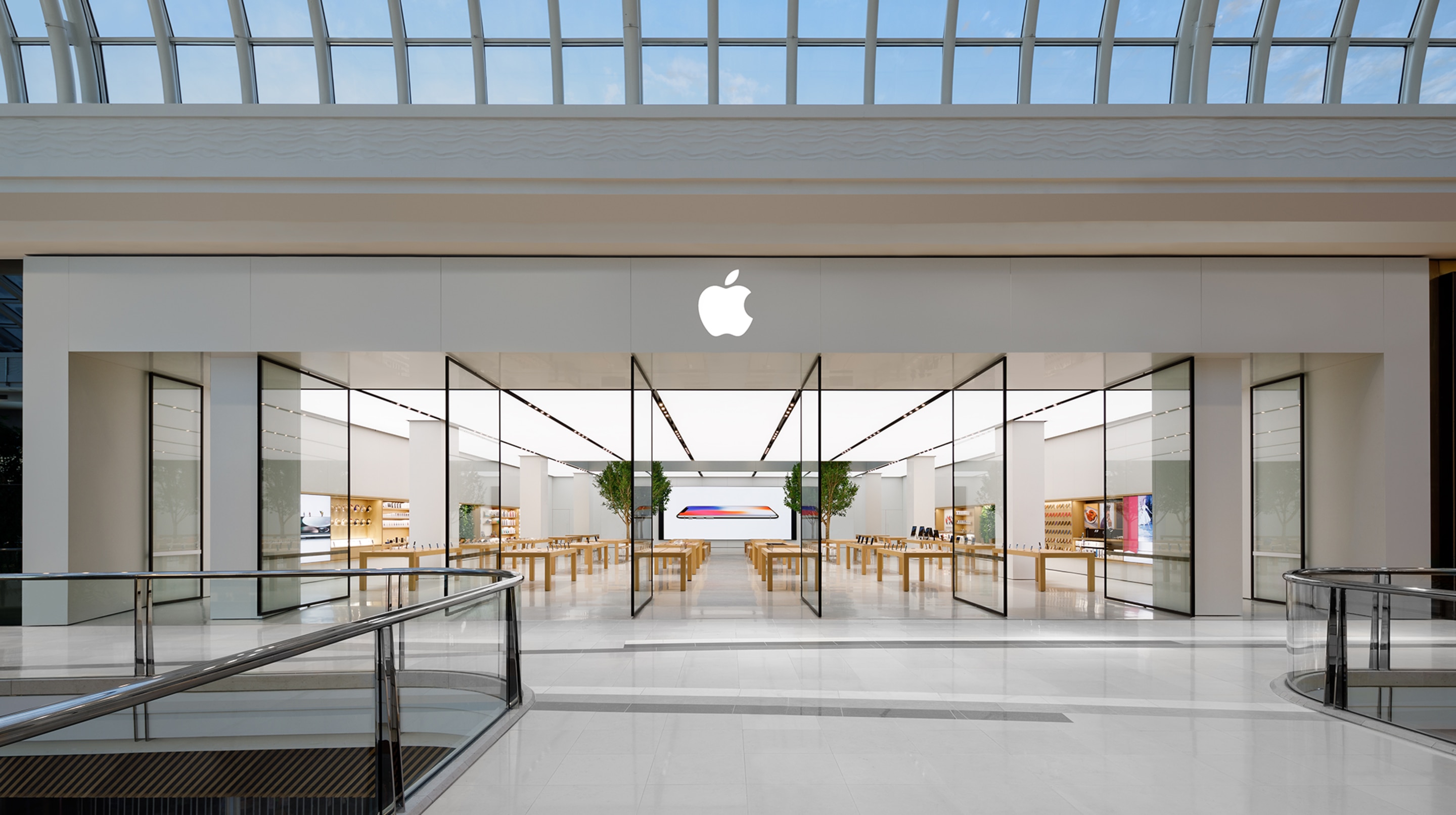 Apple ups education and healthcare benefits, but not for unionized employees; Australia workers set to strike