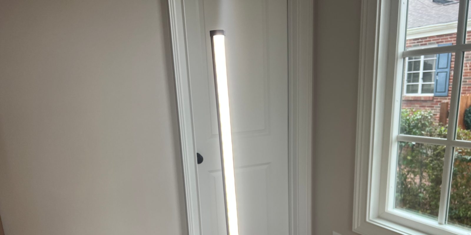 VOCOlinc Smart LED floor lamp