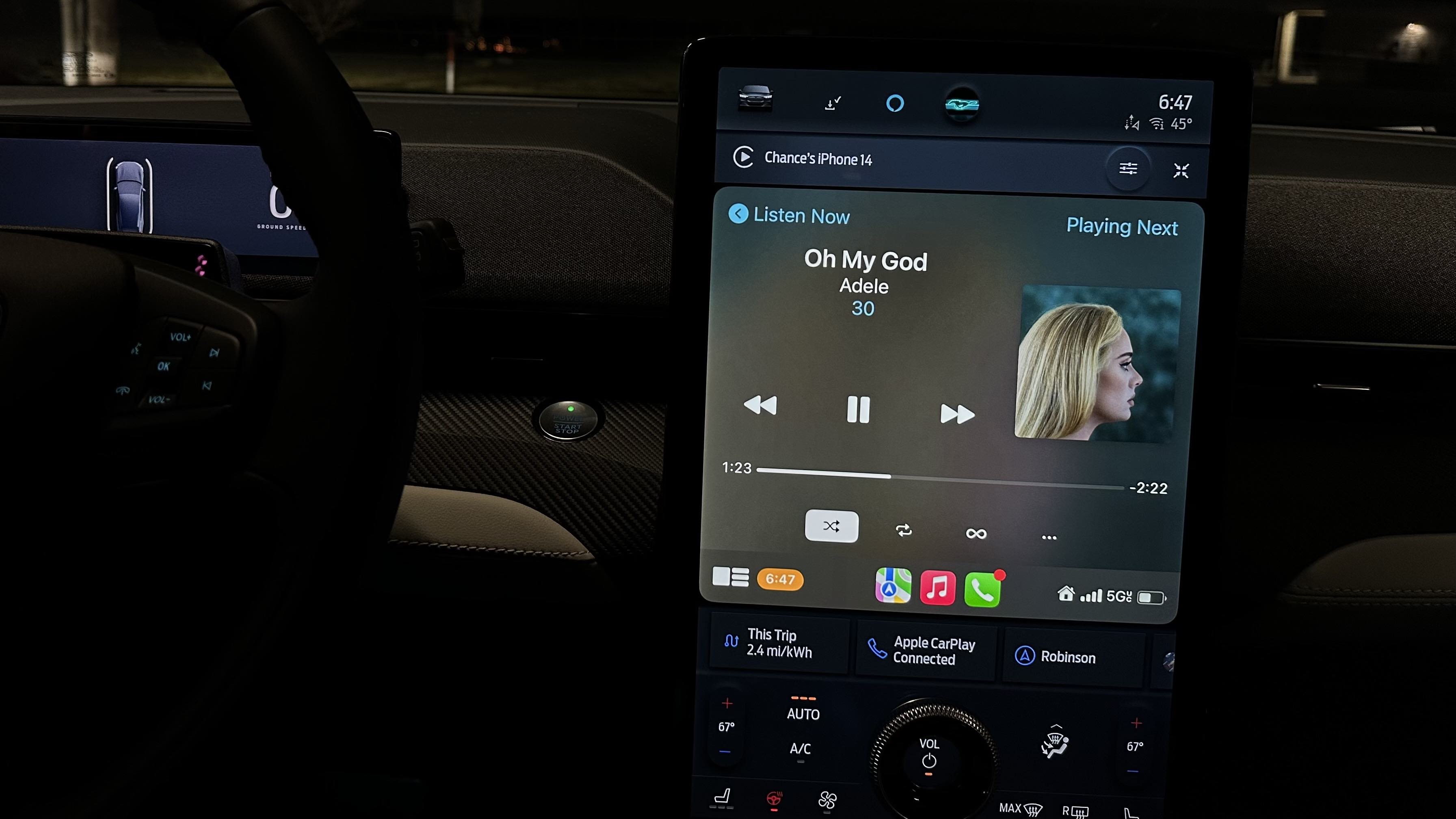 iOS 16.3 fixes pesky CarPlay bug that broke Find My support in