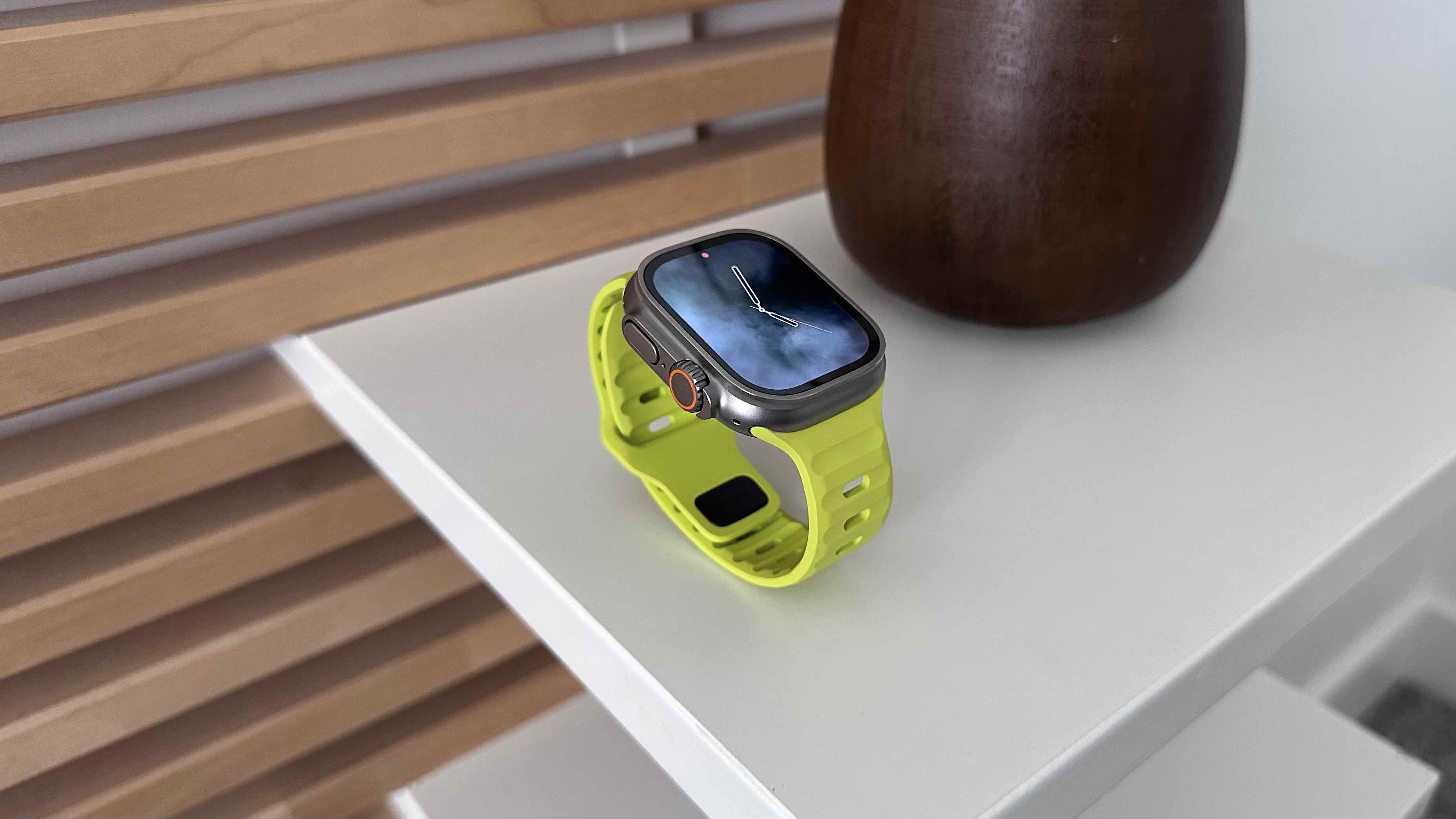 Hands-on: Nomad's 'High Volta' Sport Band gives your Apple Watch the spark  it needs - 9to5Mac