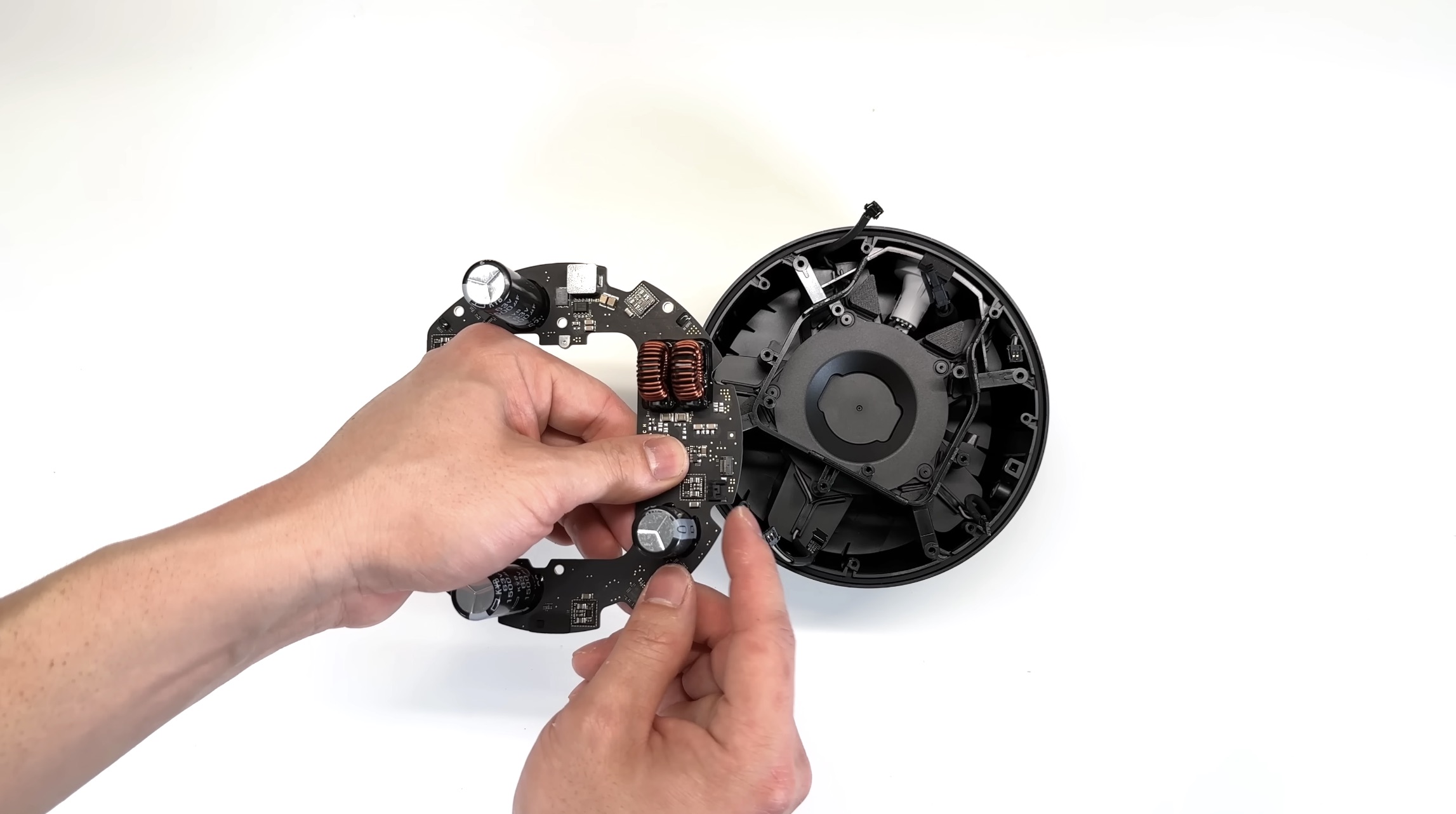 HomePod 2 teardown shows what's different compared to the 2018 model